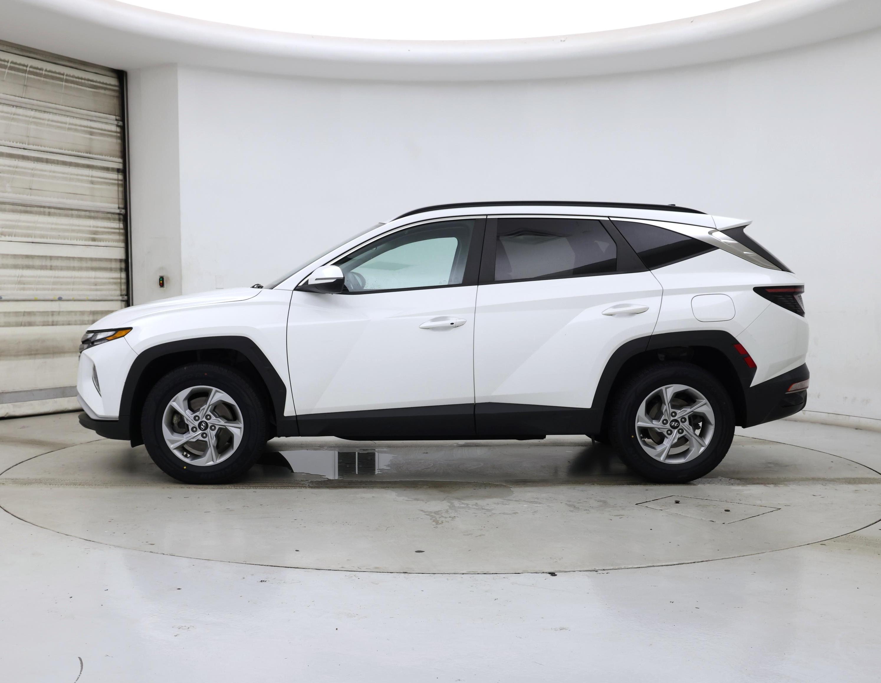 Thumbnail: 2022 Hyundai Tucson - 3