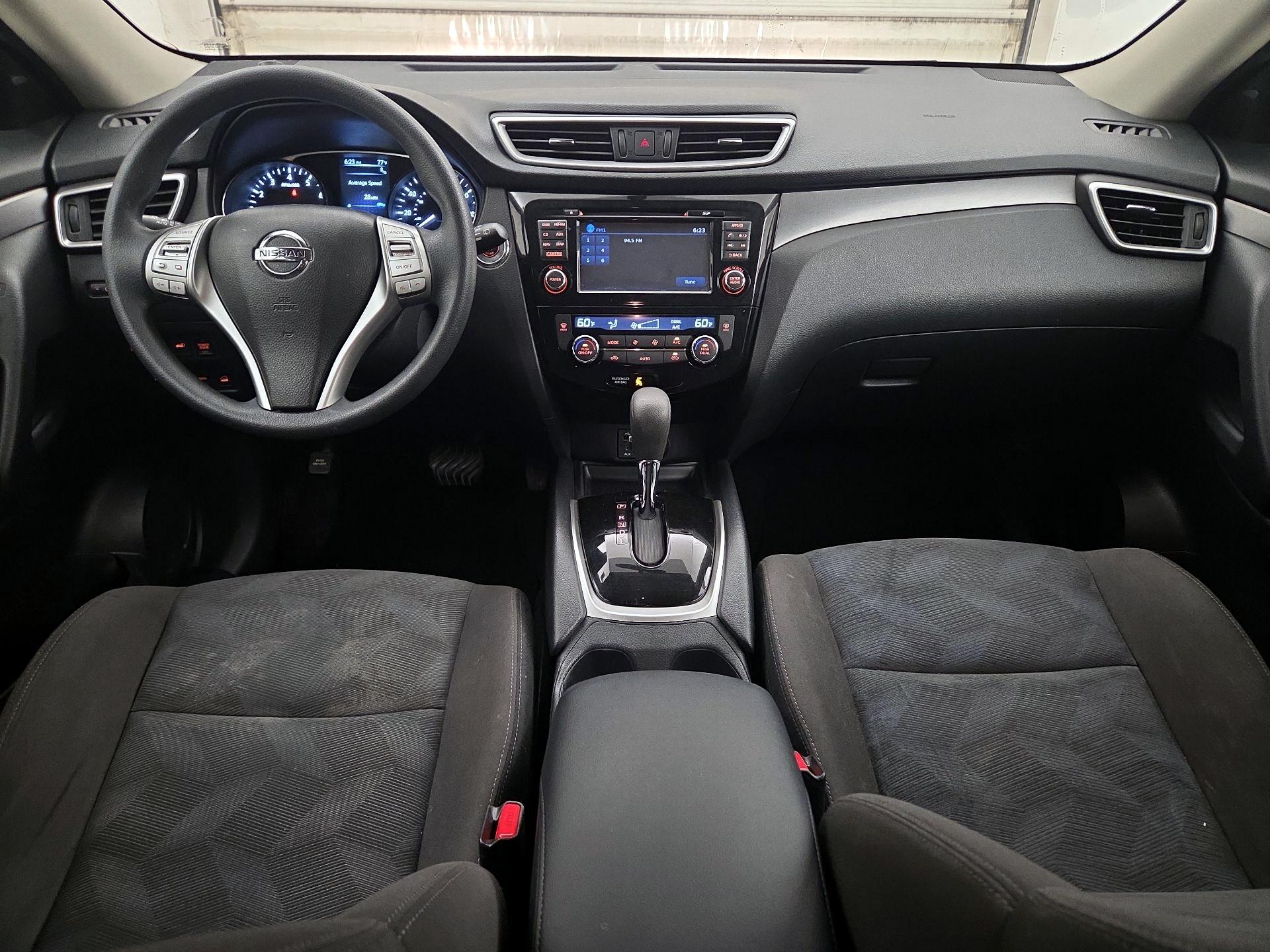 Thumbnail: 2016 Nissan Rogue - 9