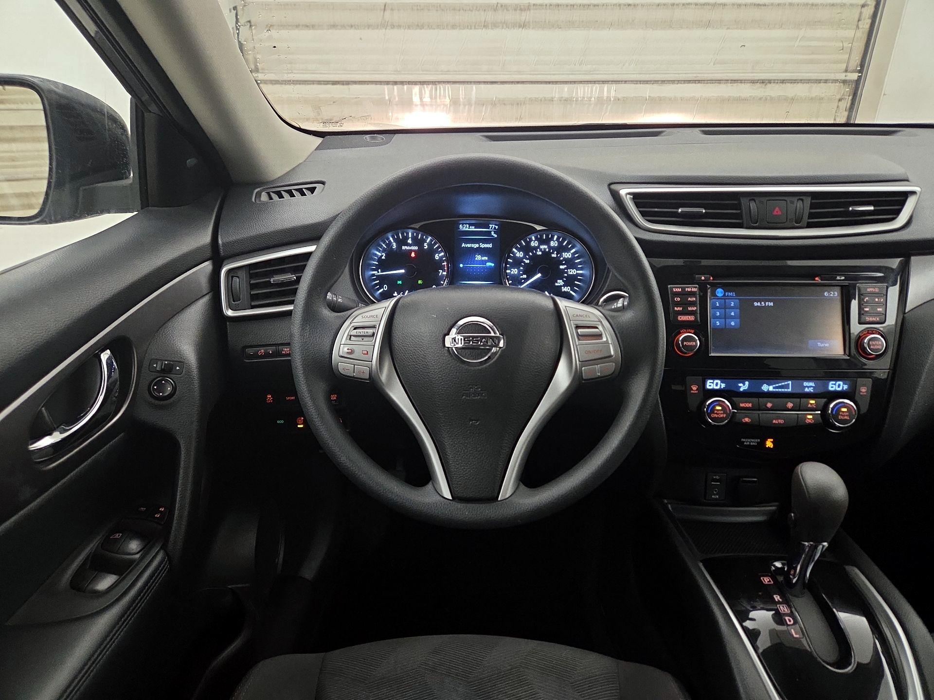 Thumbnail: 2016 Nissan Rogue - 10