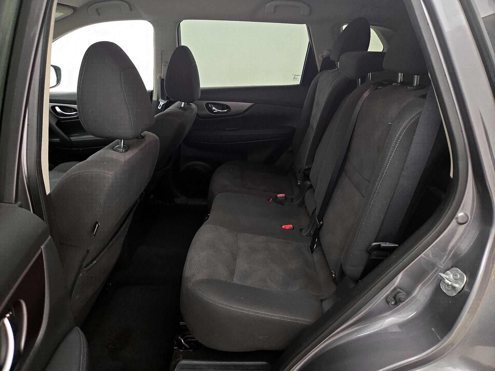 Thumbnail: 2016 Nissan Rogue - 19