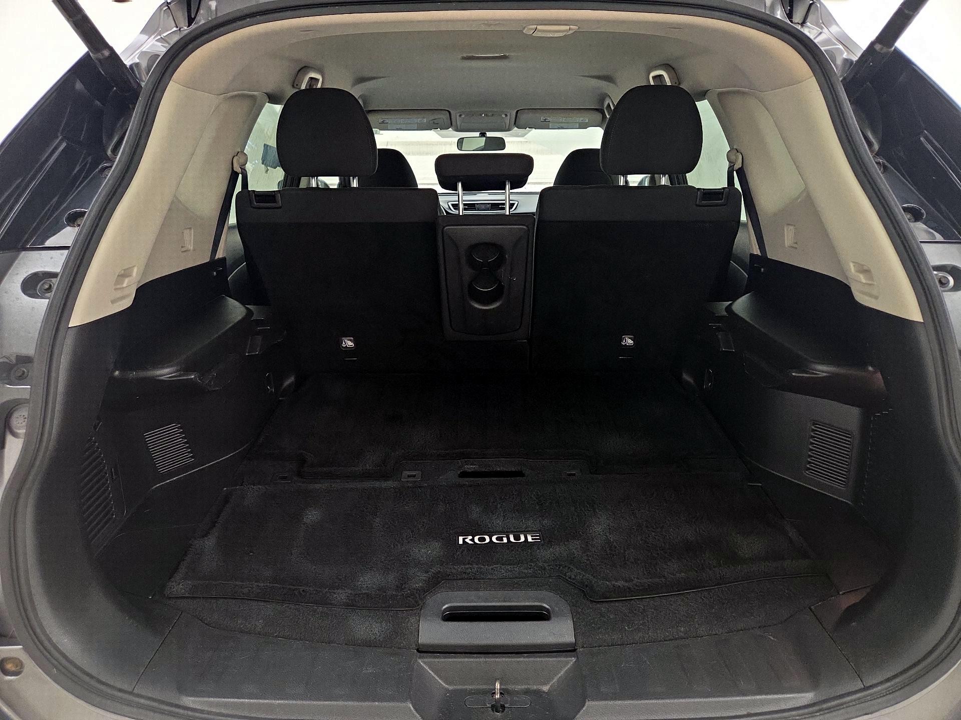 Thumbnail: 2016 Nissan Rogue - 20