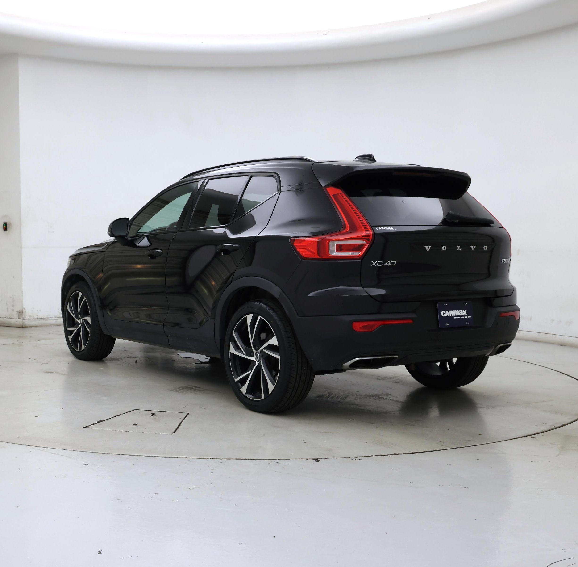 Thumbnail: 2020 Volvo XC40 - 2