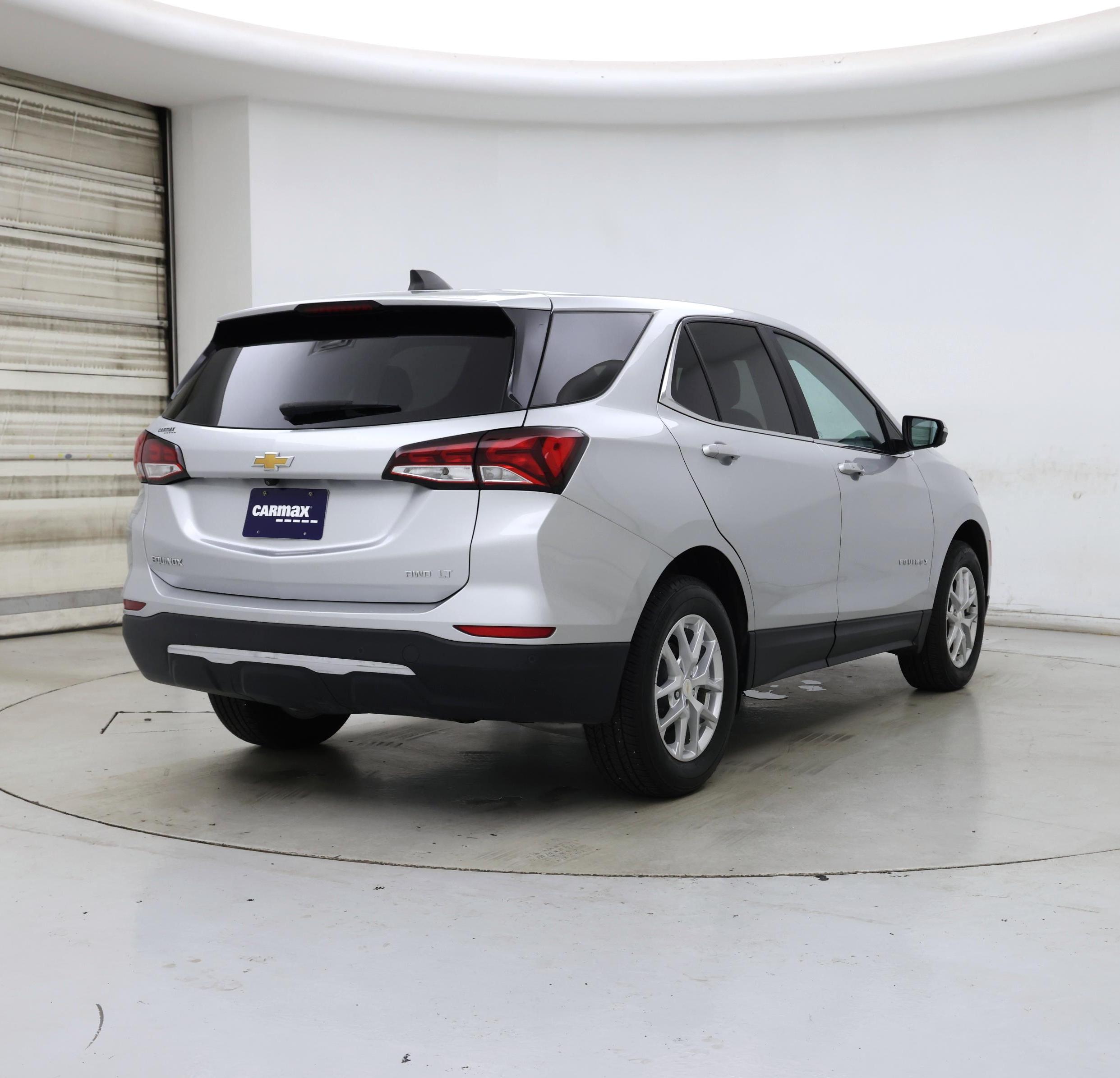 Thumbnail: 2022 Chevrolet Equinox - 8