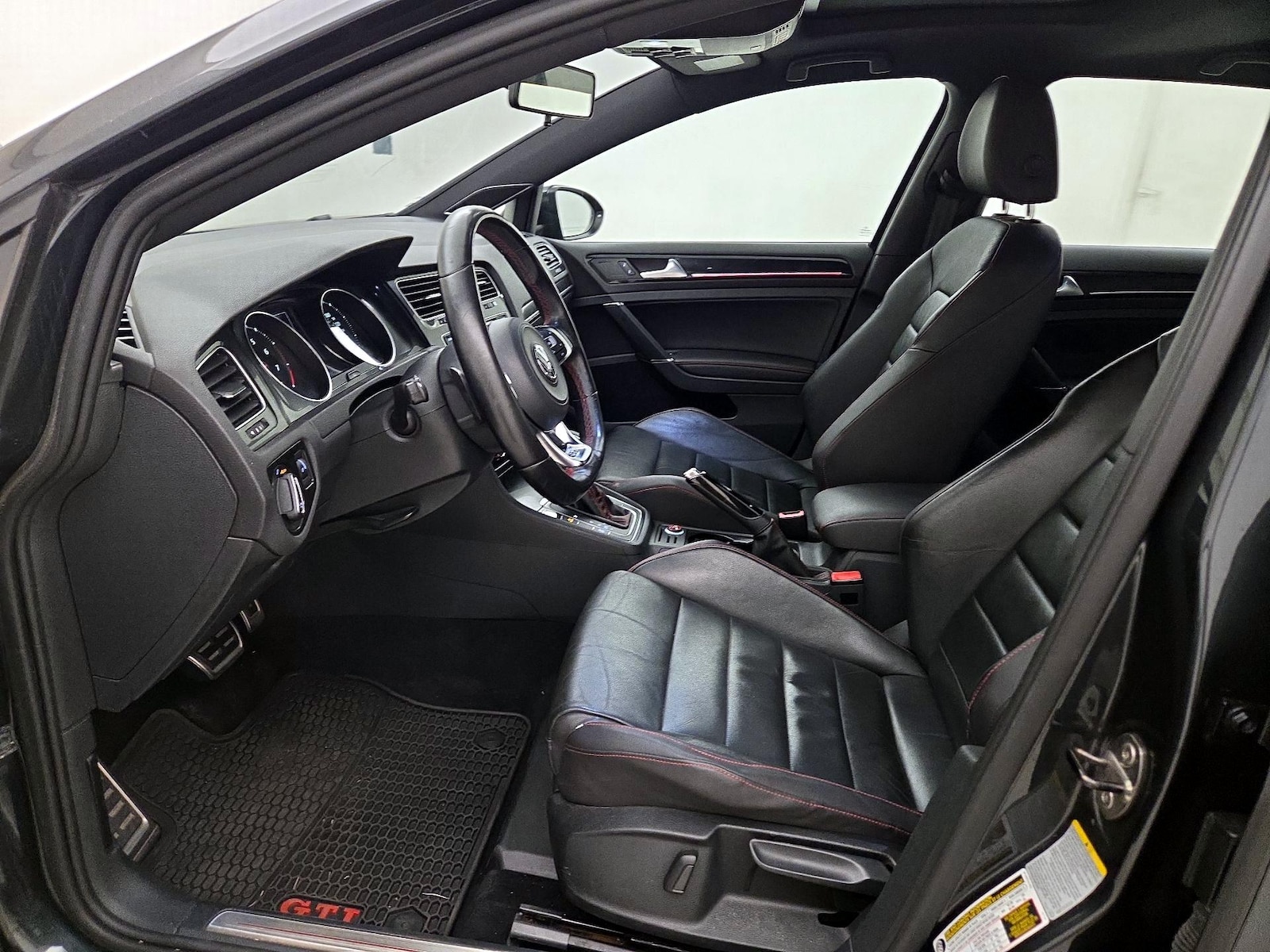 2015 Volkswagen Golf GTI SE - Photo 12