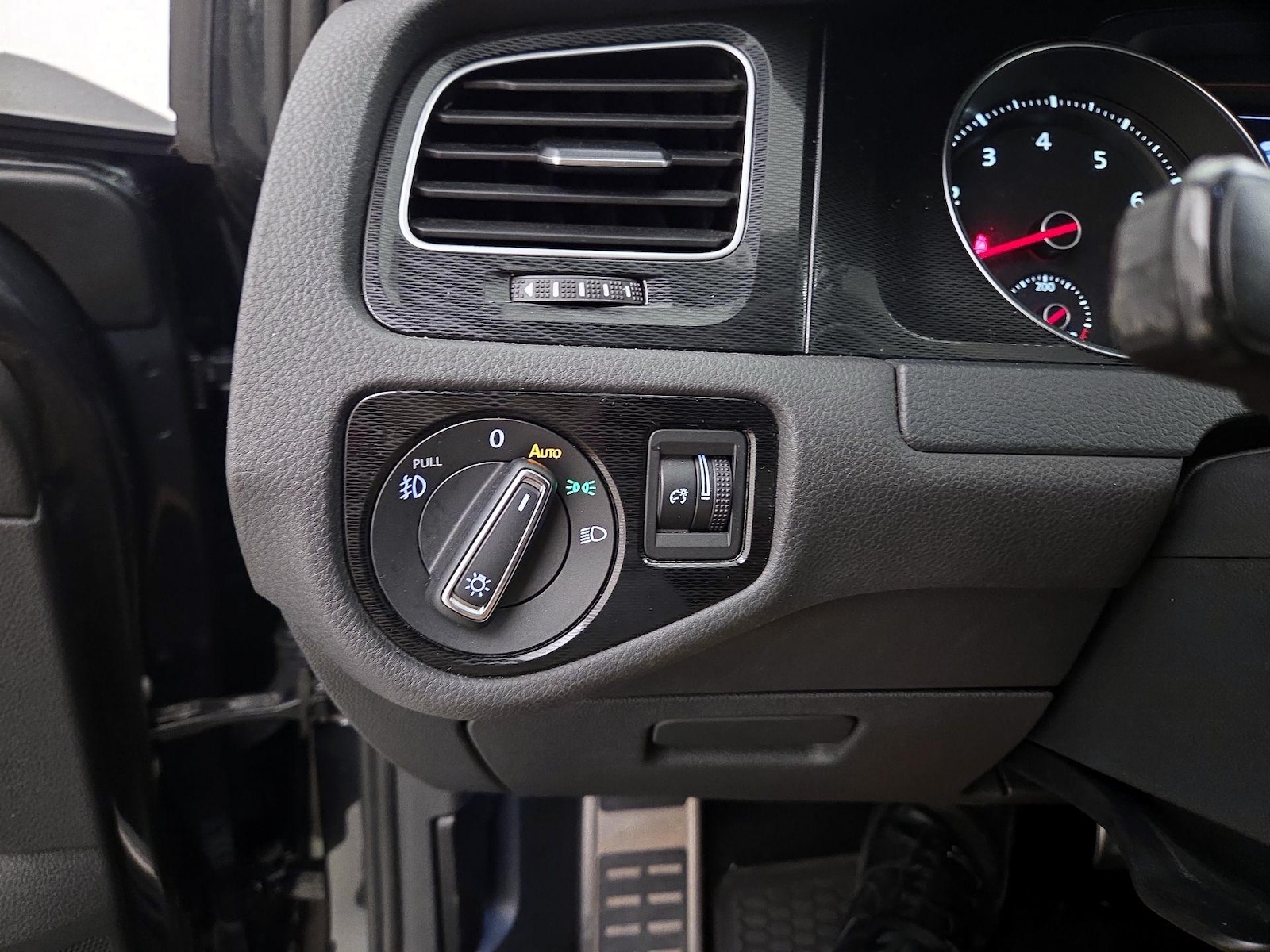 2015 Volkswagen Golf GTI SE - Photo 14