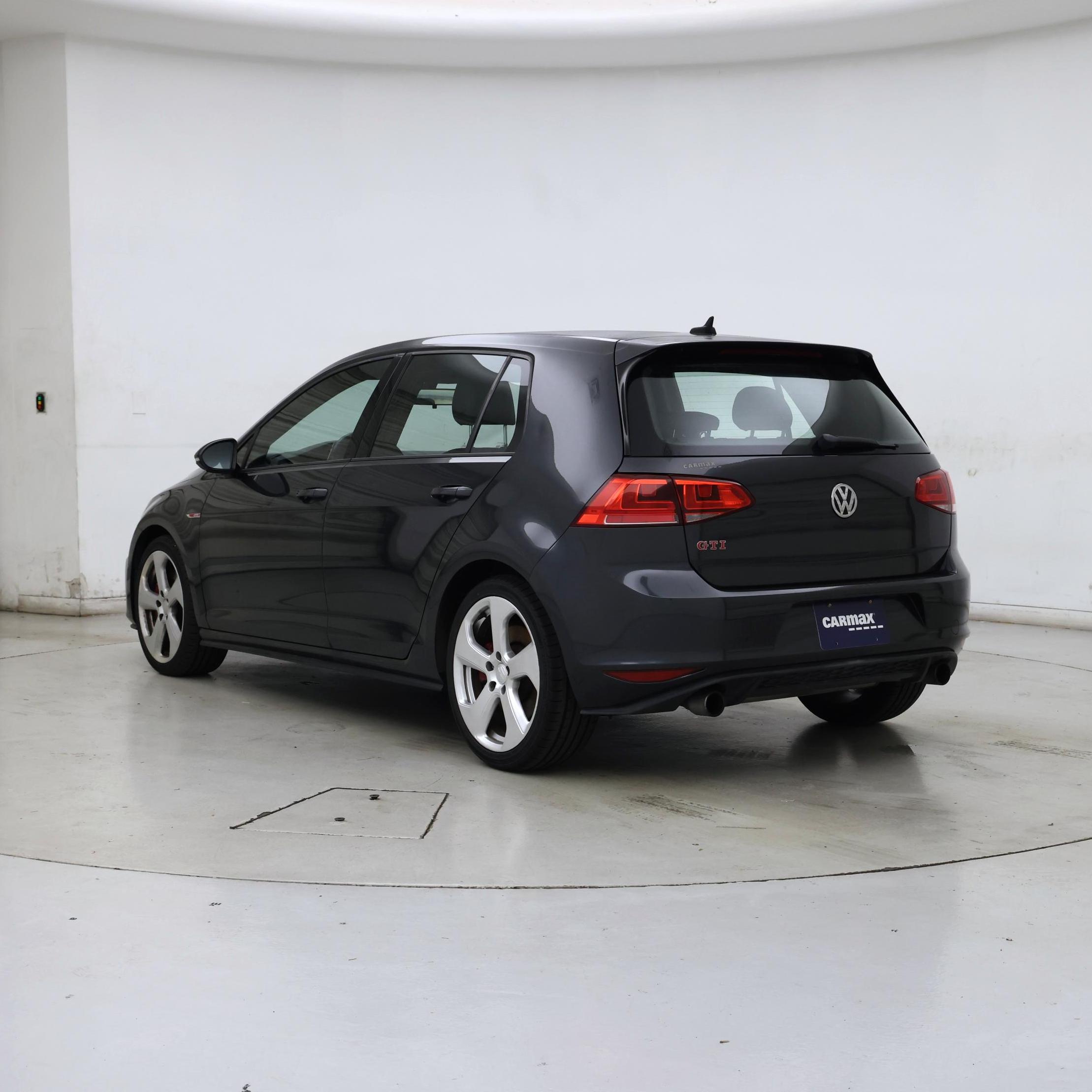 Thumbnail: 2015 Volkswagen Golf - 2