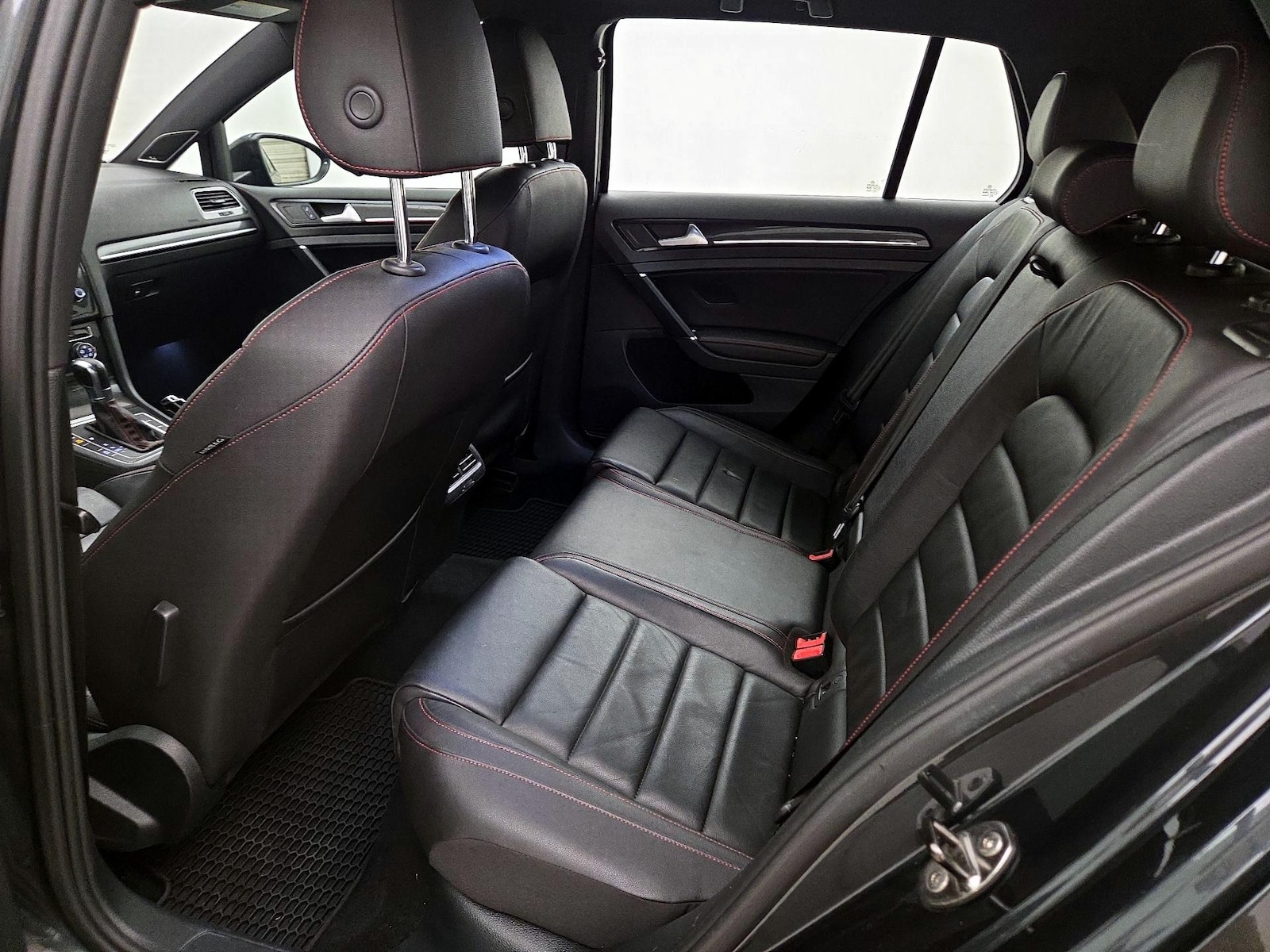 2015 Volkswagen Golf GTI SE - Photo 21