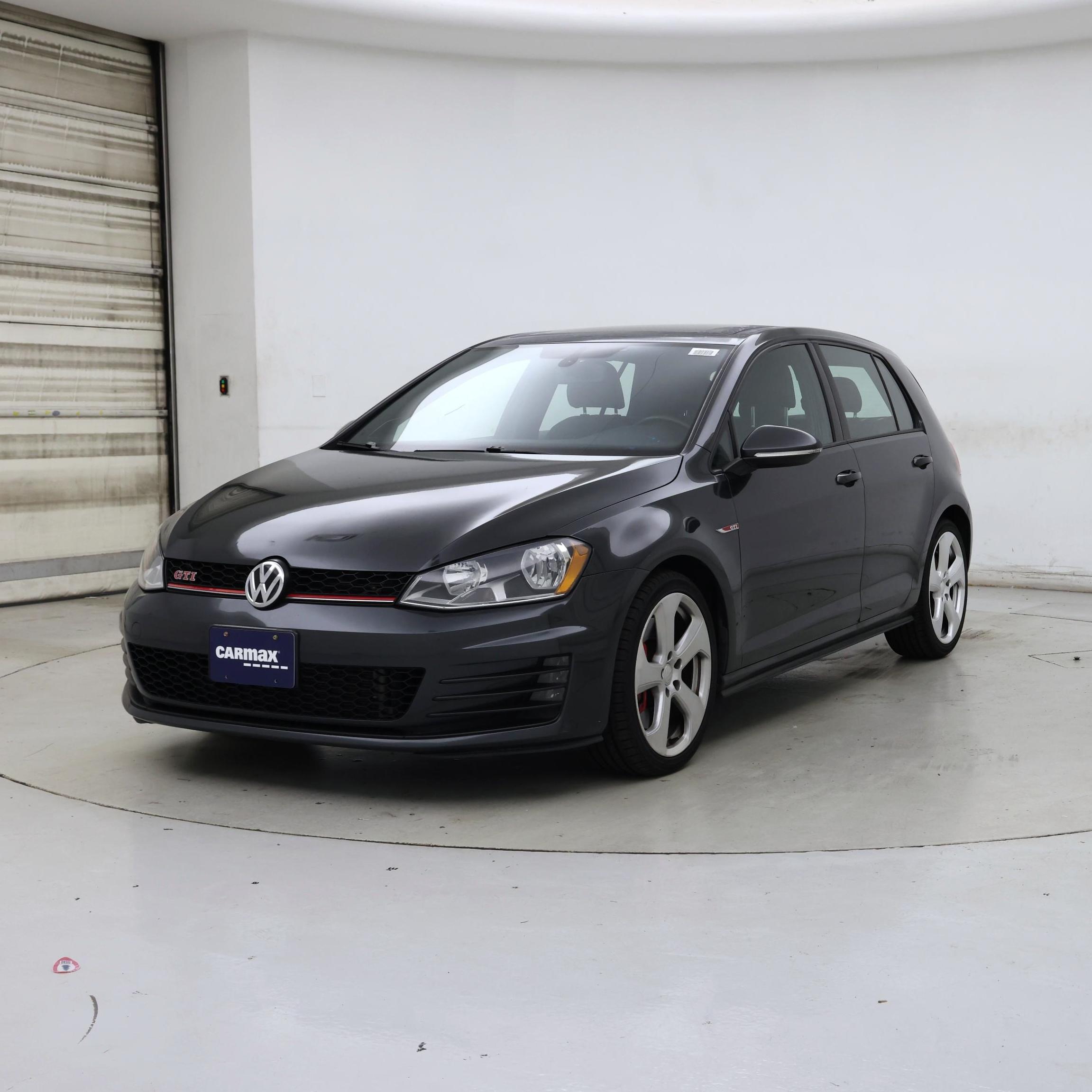 Thumbnail: 2015 Volkswagen Golf - 4