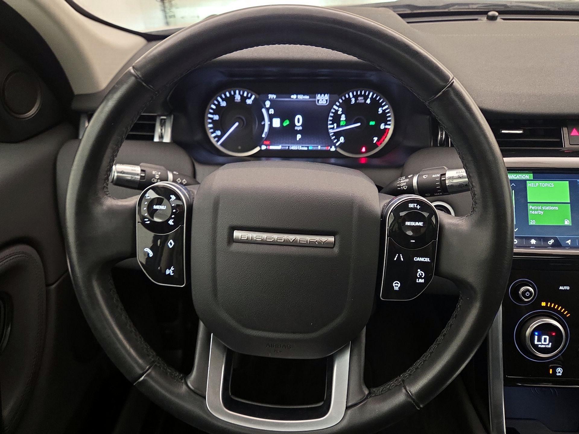 Thumbnail: 2020 Land Rover Discovery Sport - 10