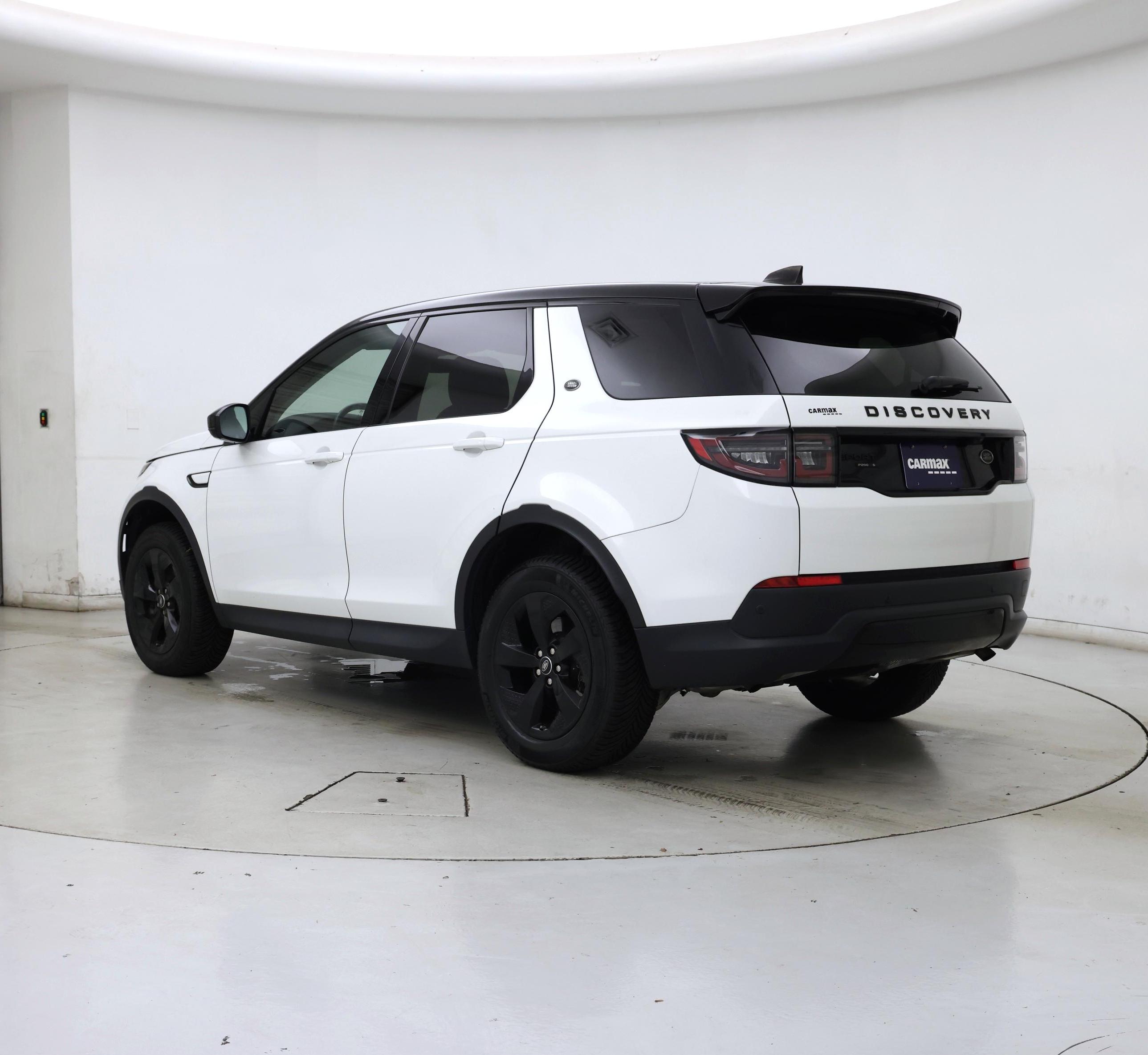 Thumbnail: 2020 Land Rover Discovery Sport - 2