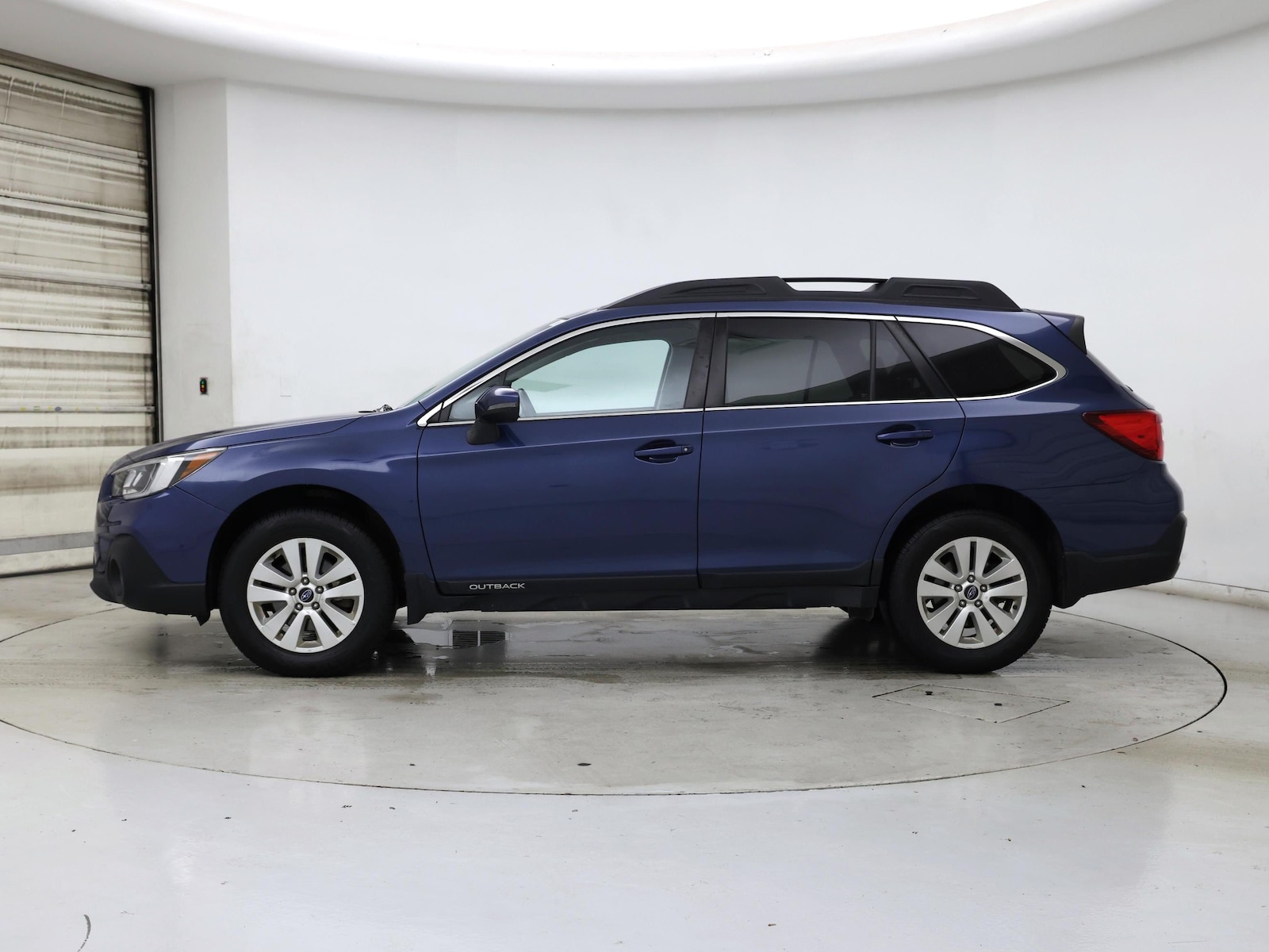 2019 Subaru Outback Premium - Photo 4