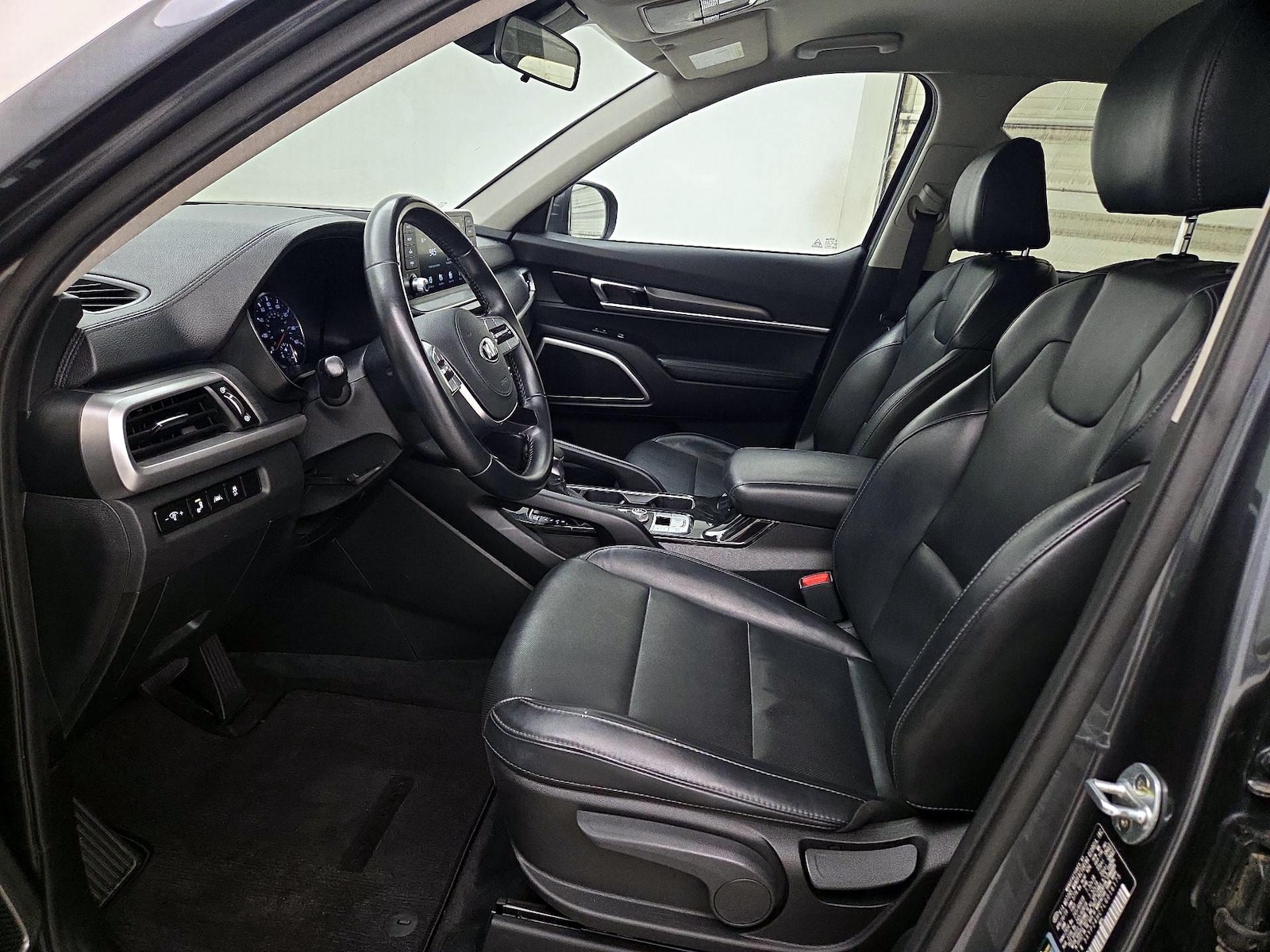 2020 Kia Telluride LX - Photo 12