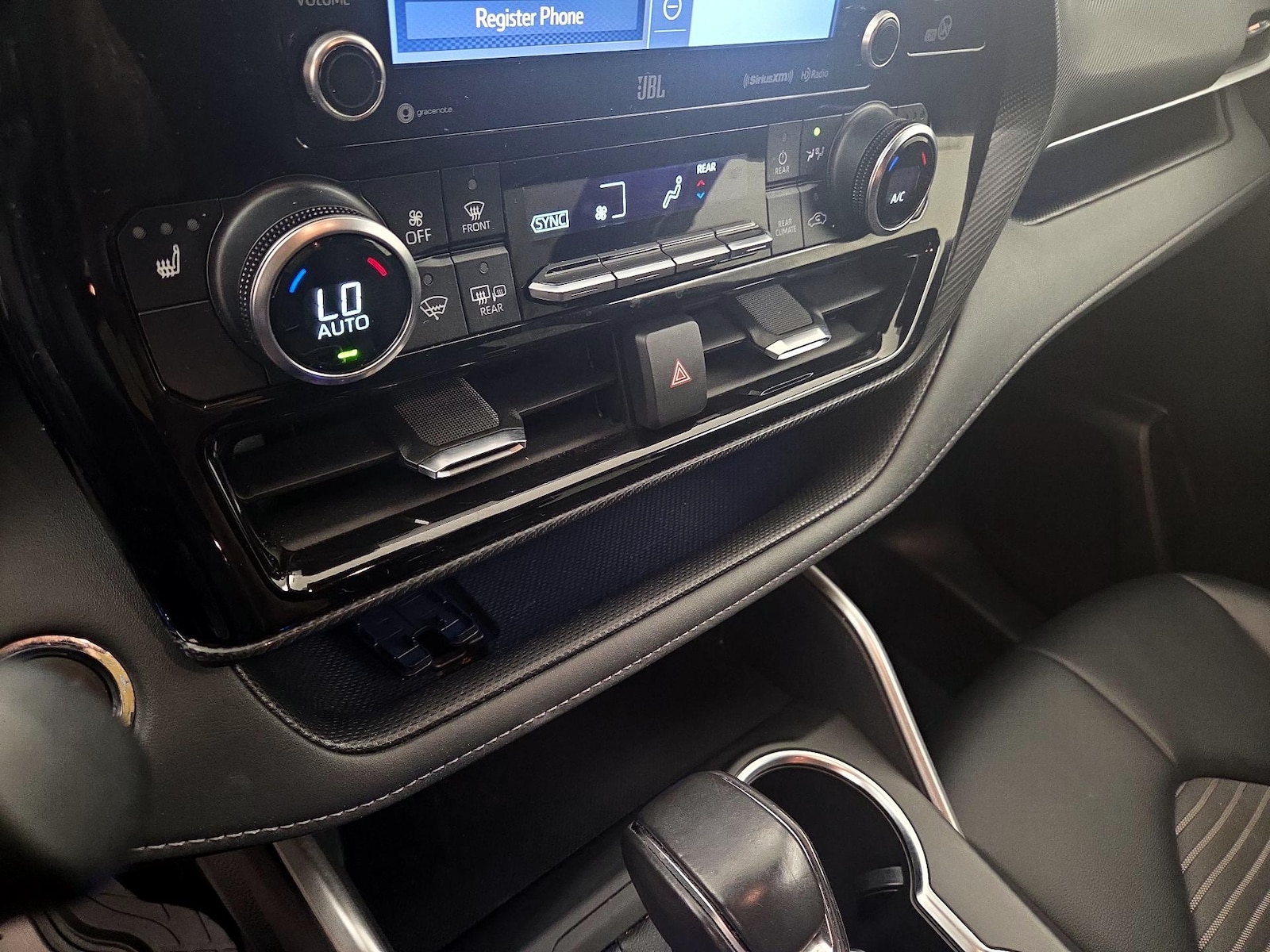 2022 Toyota Highlander XSE - Photo 18