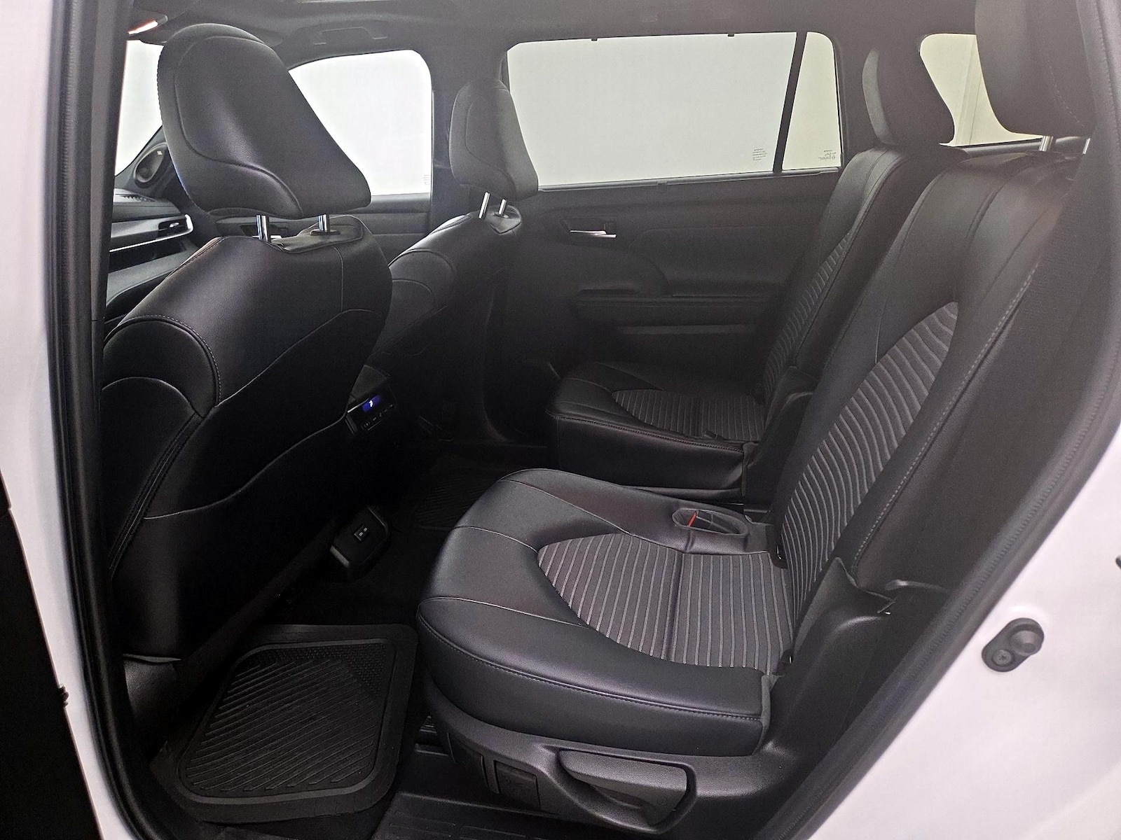 2022 Toyota Highlander XSE - Photo 22