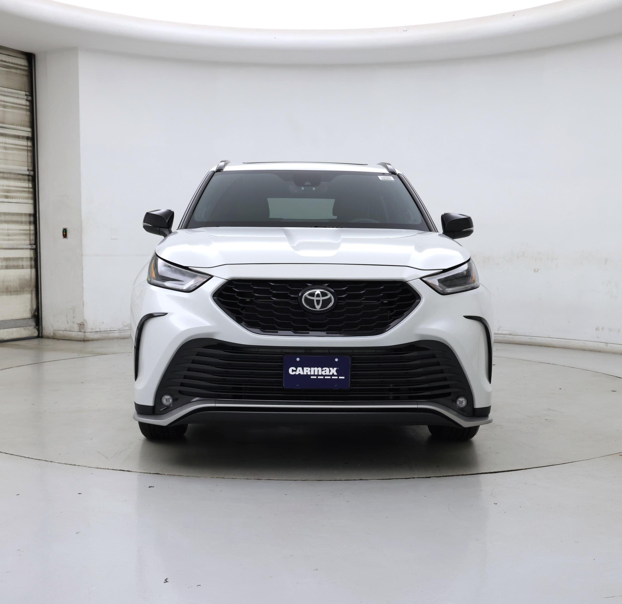 Thumbnail: 2022 Toyota Highlander - 5