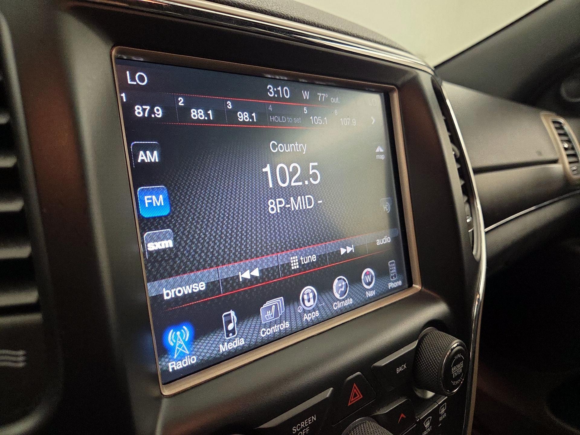 Thumbnail: 2014 Jeep Grand Cherokee - 16
