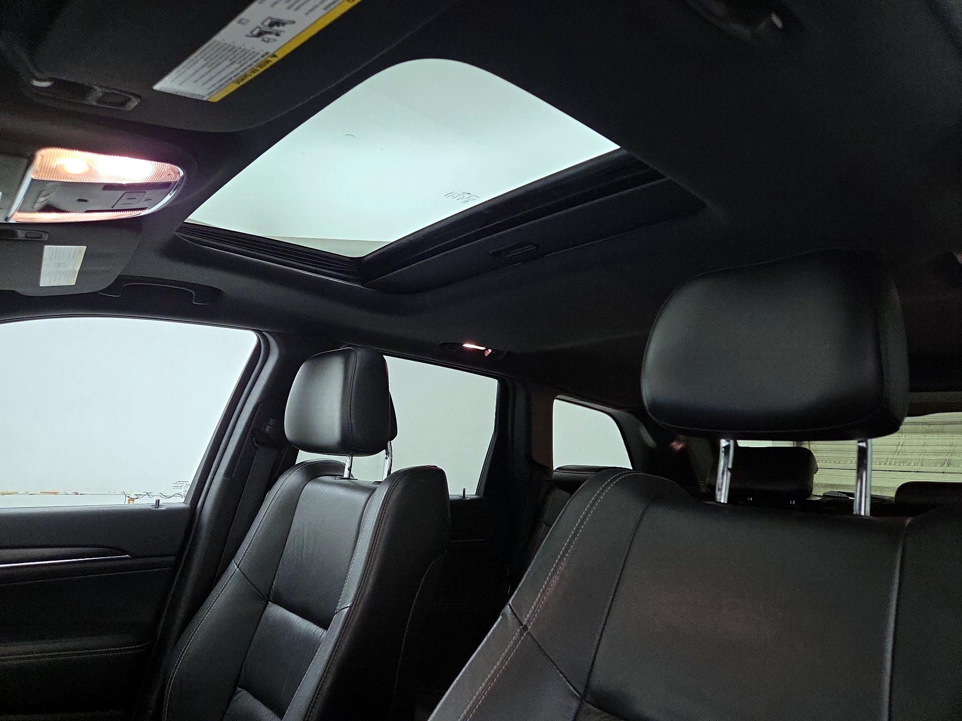 Thumbnail: 2014 Jeep Grand Cherokee - 20