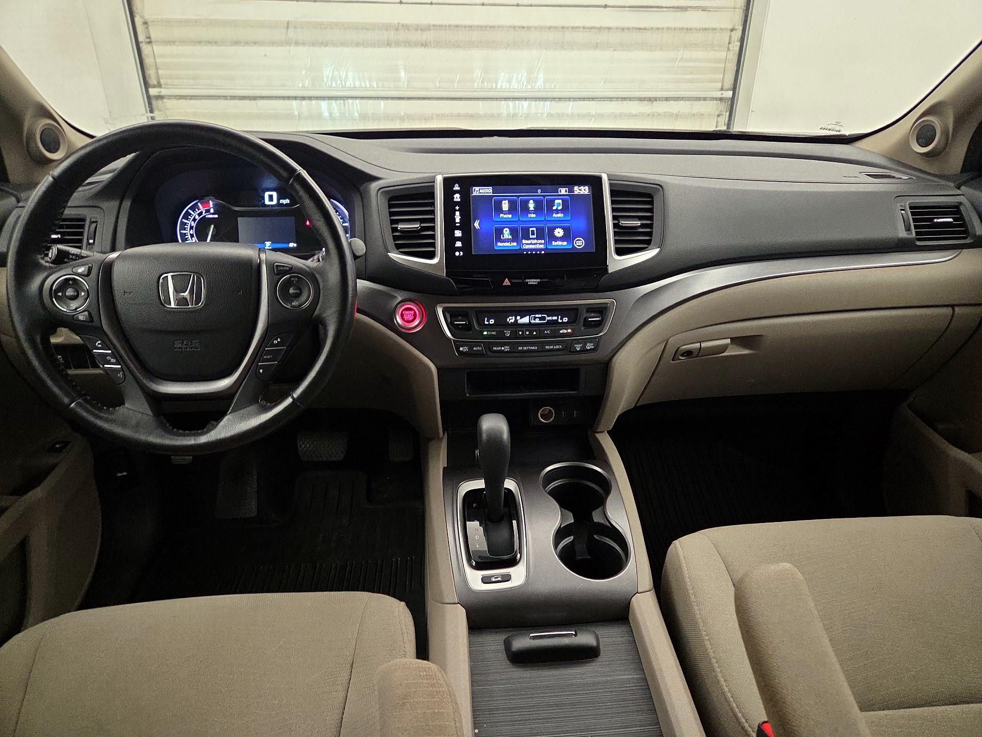 Thumbnail: 2018 Honda Pilot - 9
