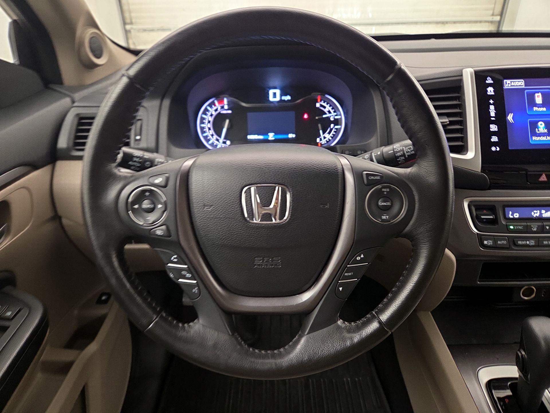 Thumbnail: 2018 Honda Pilot - 10