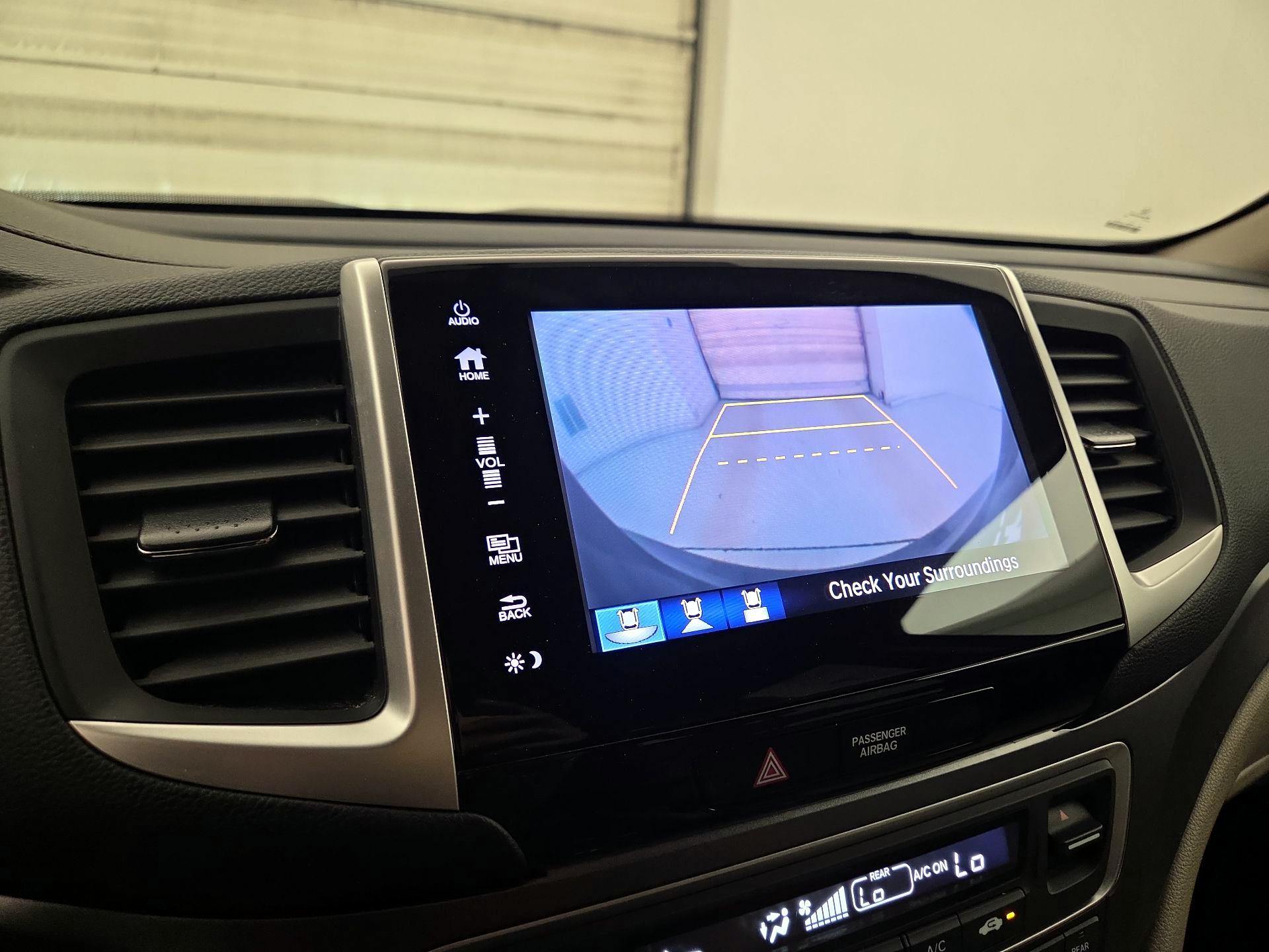 Thumbnail: 2018 Honda Pilot - 14