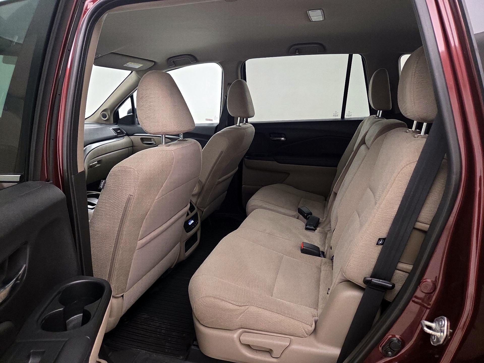 Thumbnail: 2018 Honda Pilot - 19
