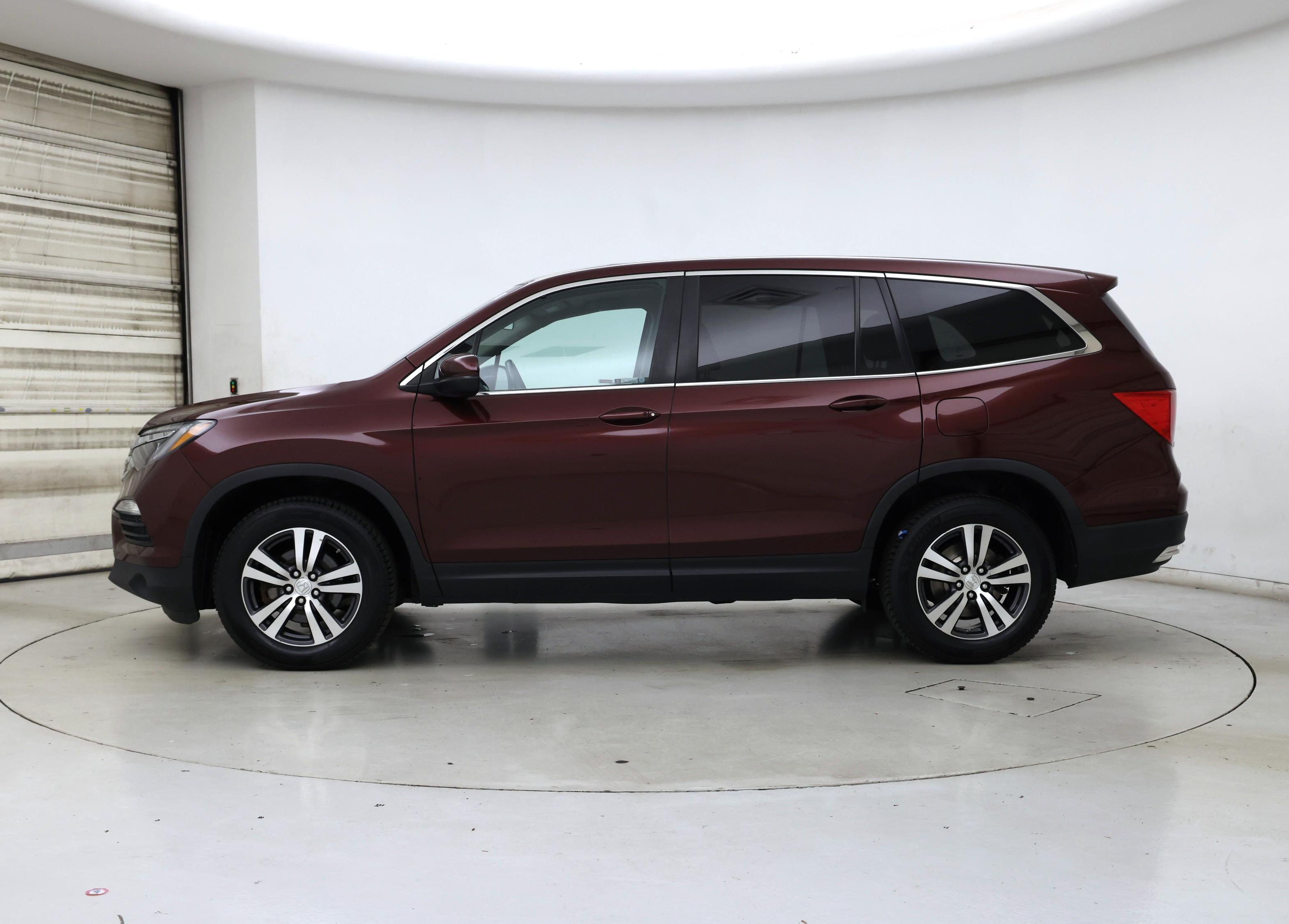 Thumbnail: 2018 Honda Pilot - 3