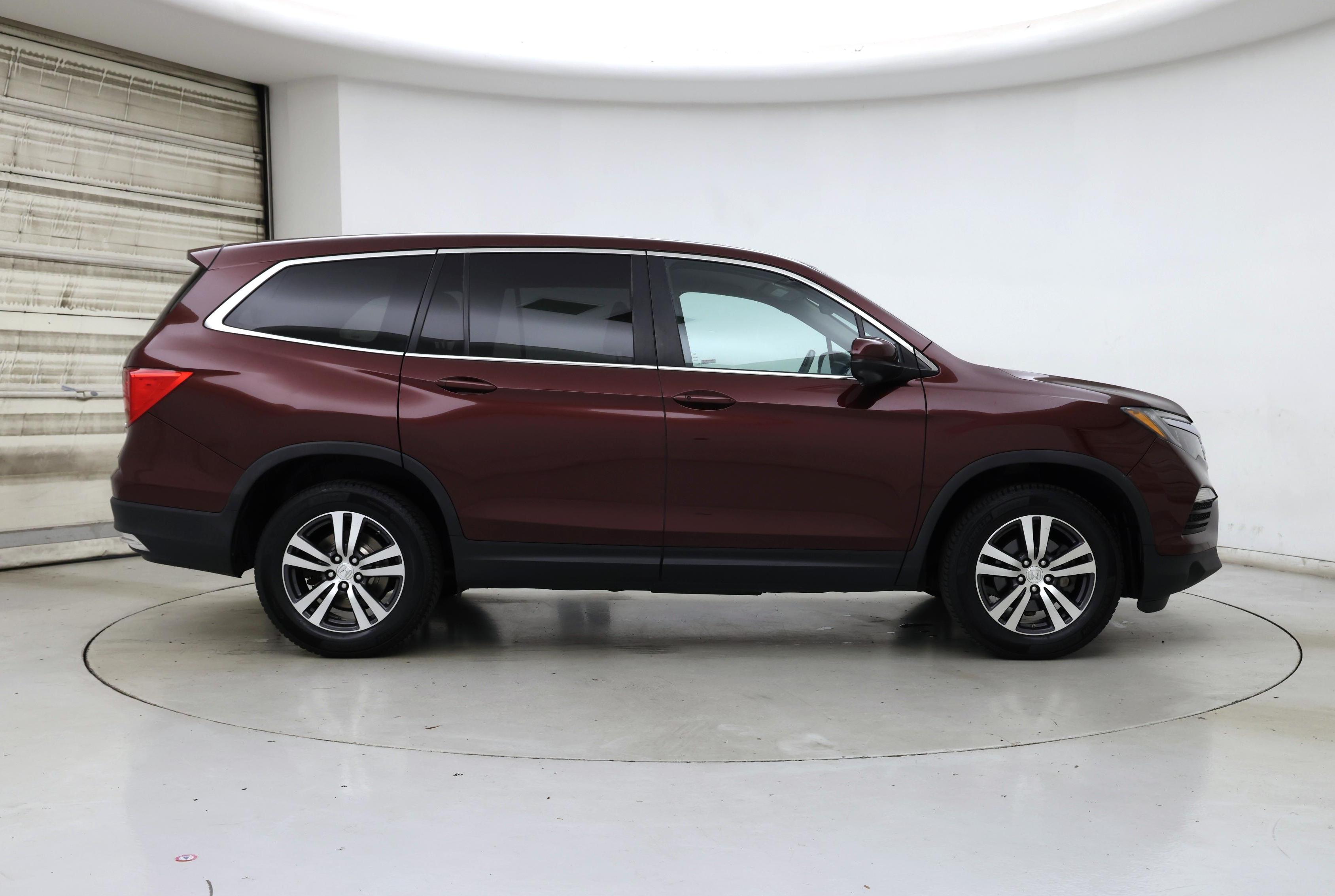 Thumbnail: 2018 Honda Pilot - 7