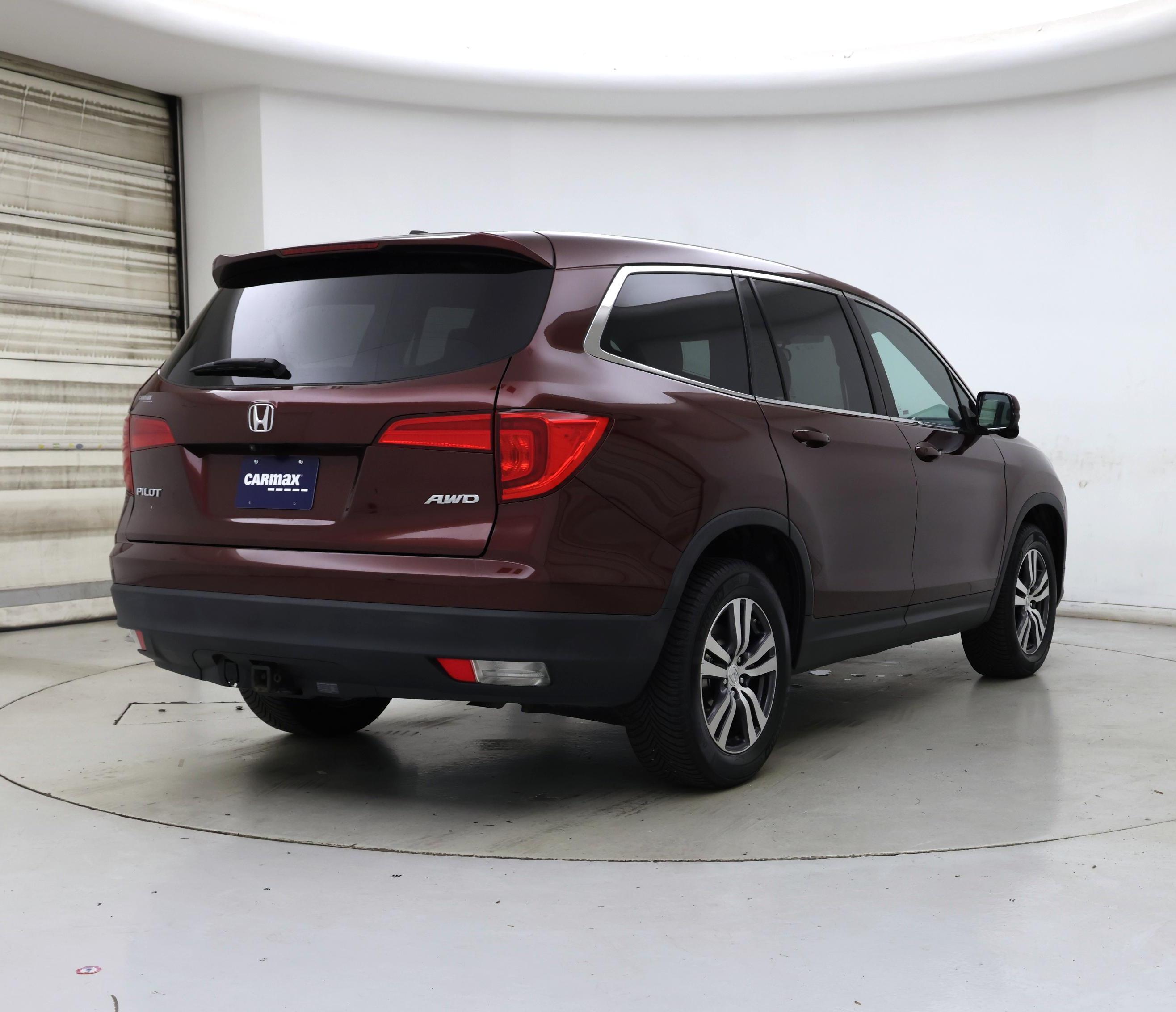 Thumbnail: 2018 Honda Pilot - 8