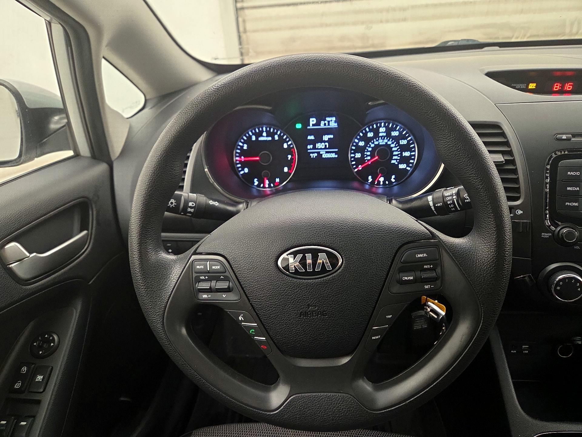 Thumbnail: 2018 Kia Forte - 10