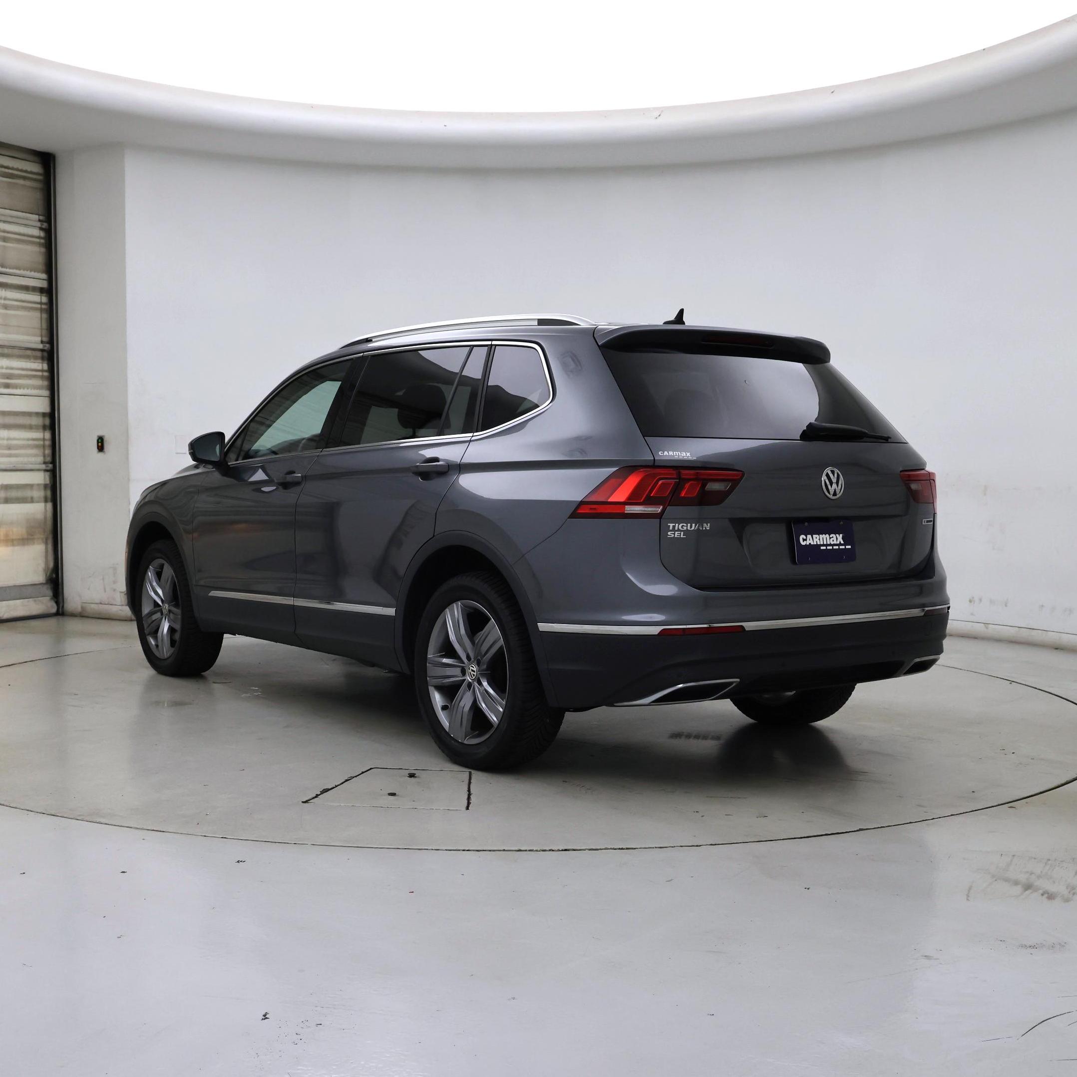 Thumbnail: 2020 Volkswagen Tiguan - 2