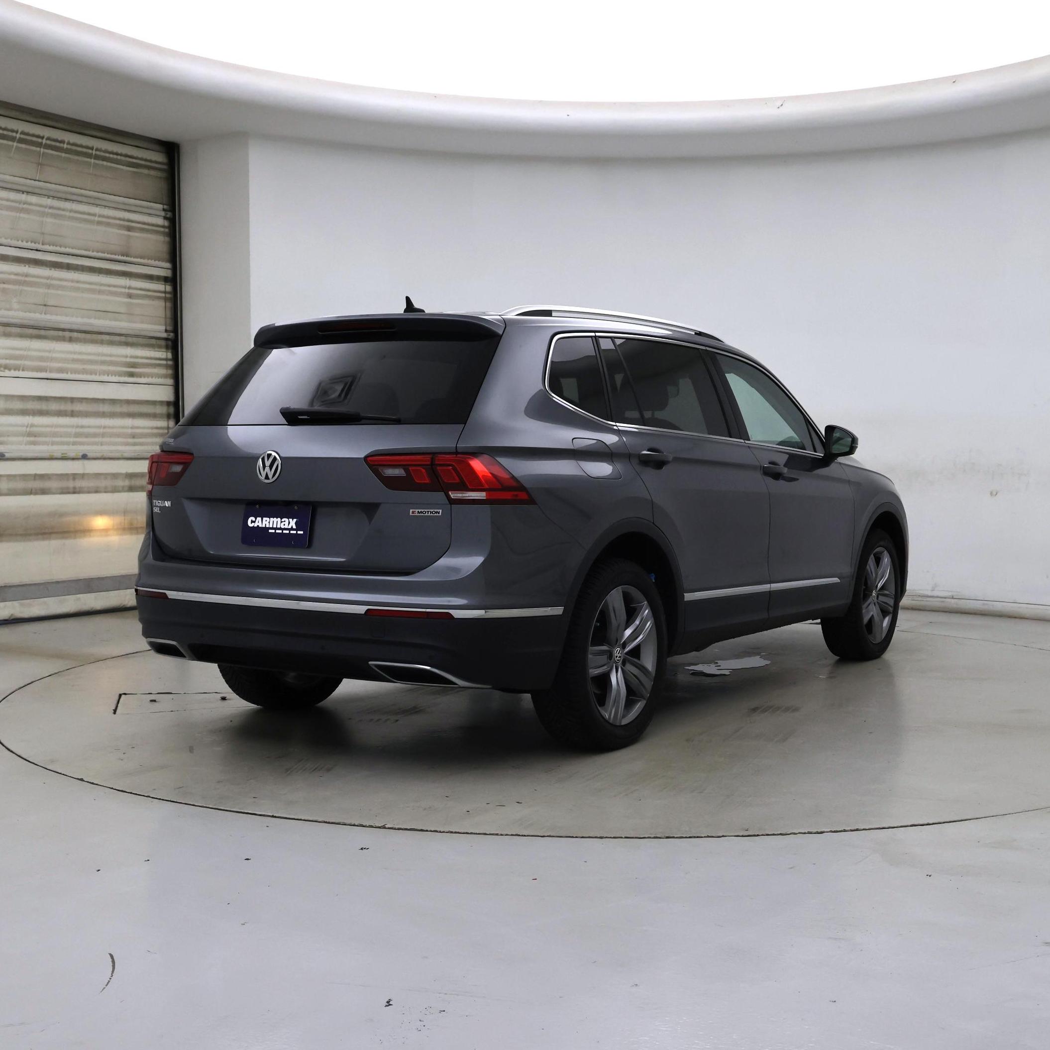 Thumbnail: 2020 Volkswagen Tiguan - 8