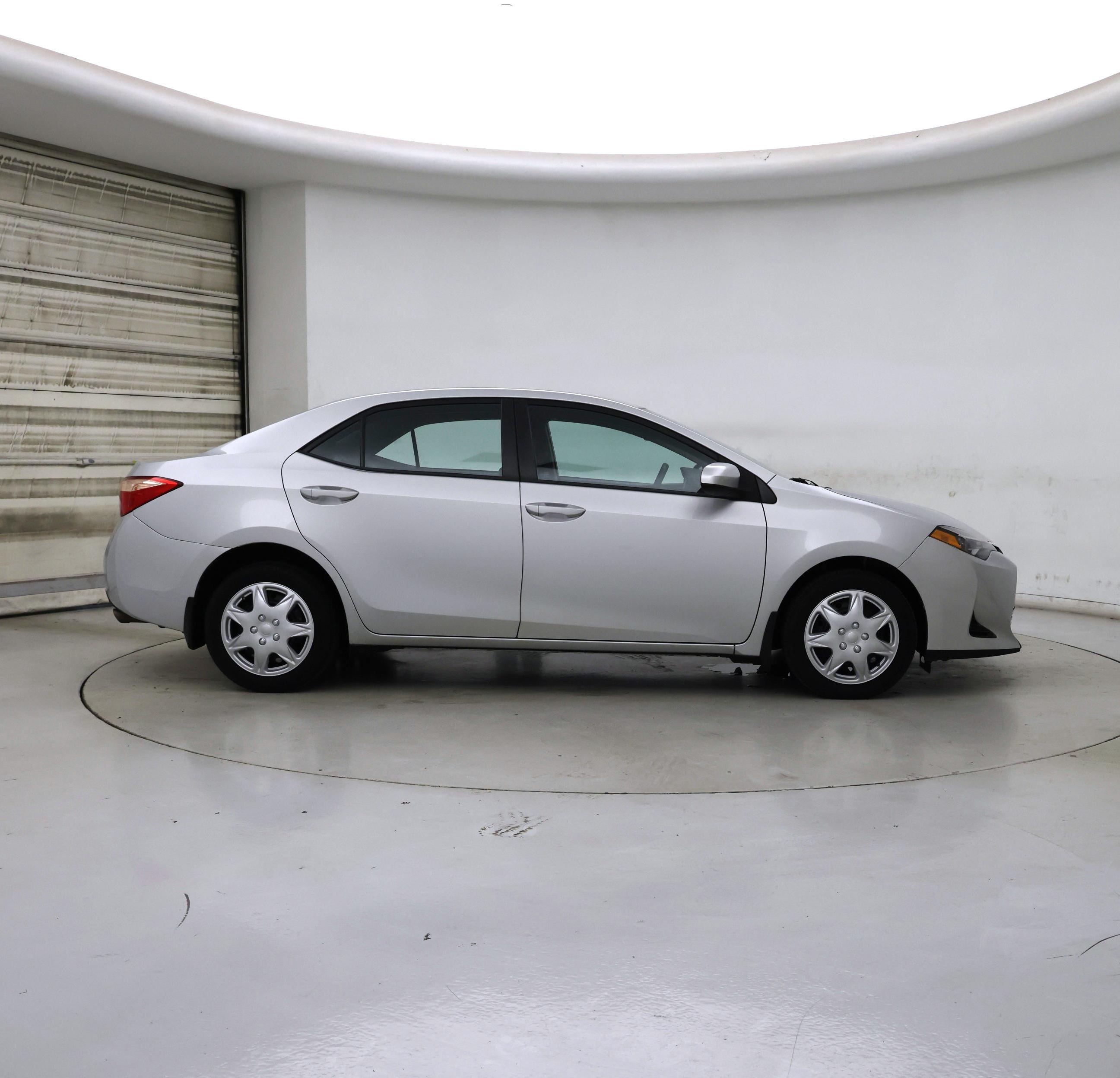 Thumbnail: 2017 Toyota Corolla - 7