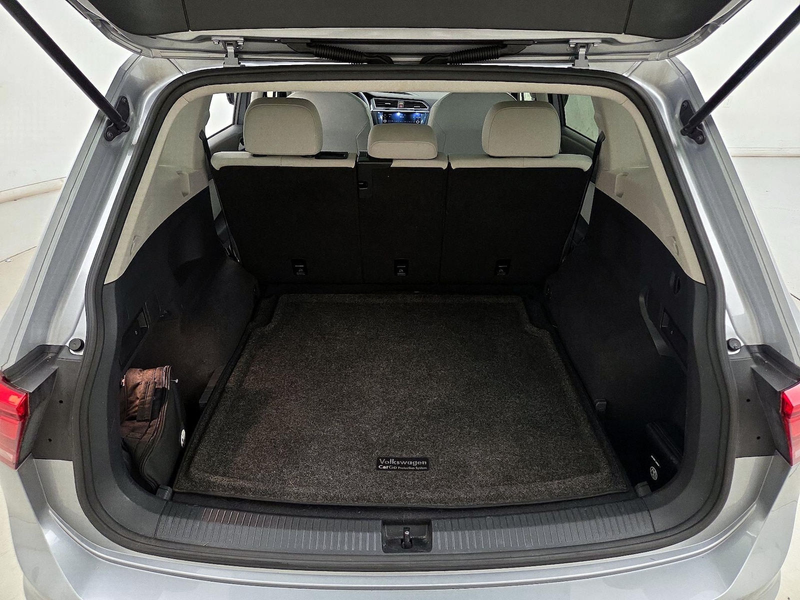 2020 Volkswagen Tiguan SE - Photo 22