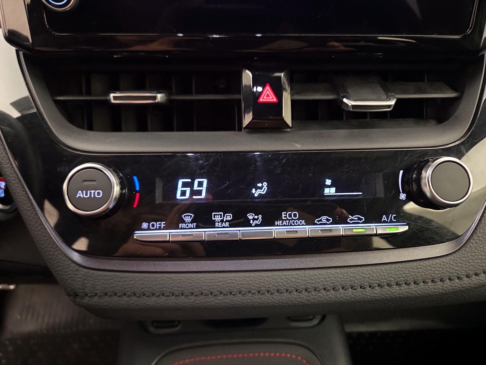 2023 Toyota GR Corolla Circuit Edition - Photo 17
