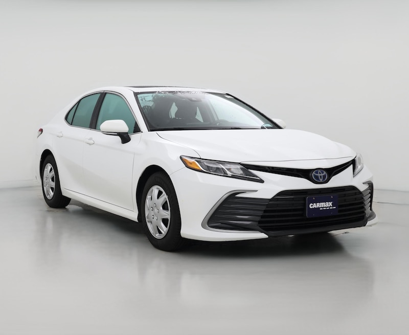2022 Toyota Camry Hybrid LE