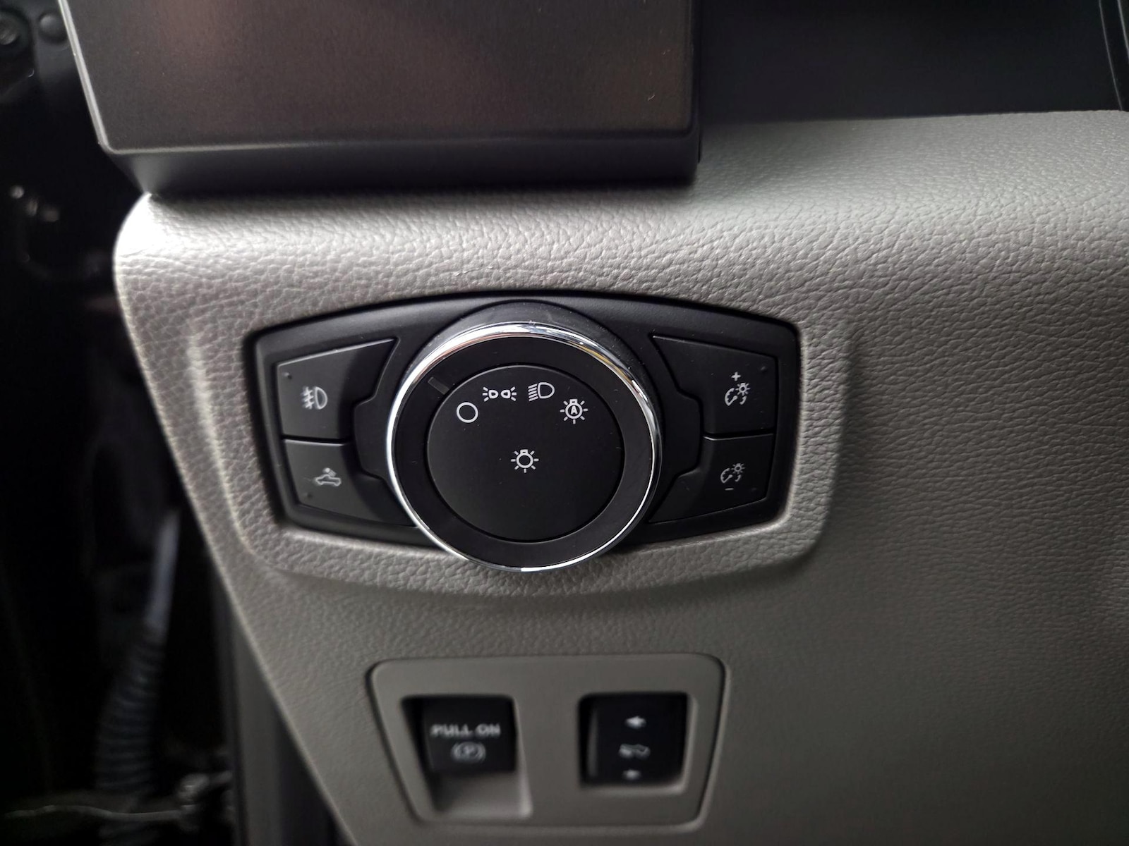 2018 Ford F-150 XLT - Photo 14