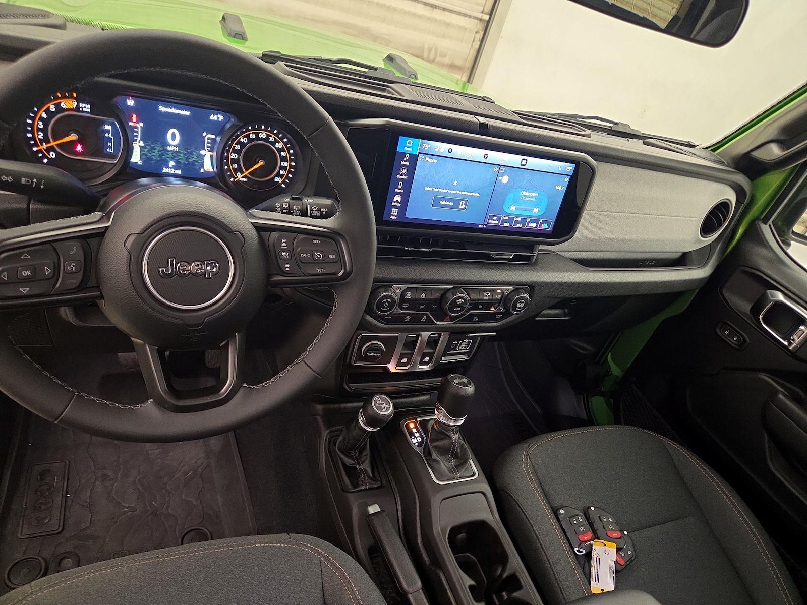 Apple CarPlay® & Android Auto™