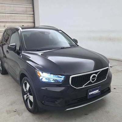 2020 Volvo XC40 T5 Momentum