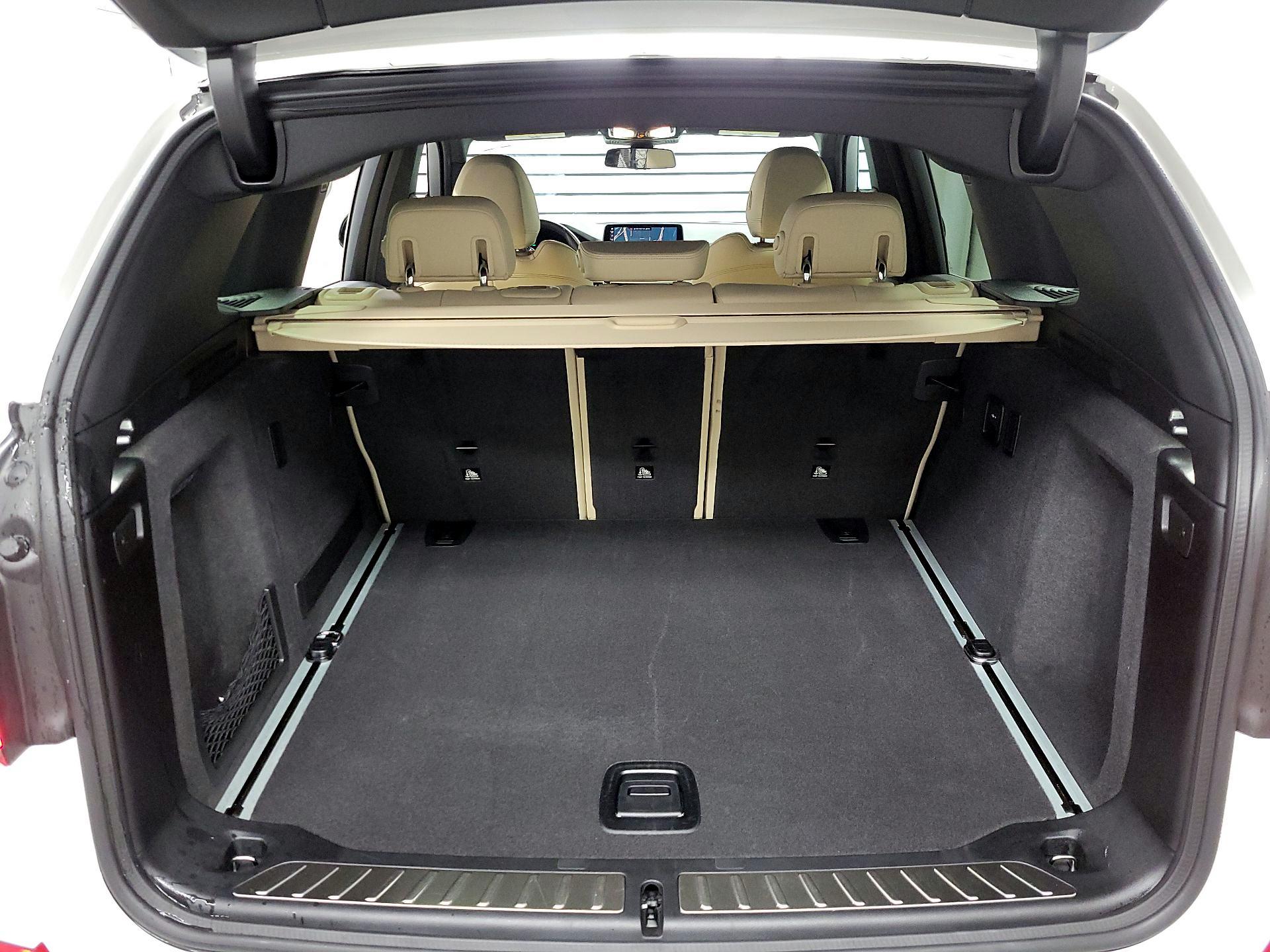 Thumbnail: 2019 BMW X3 - 17