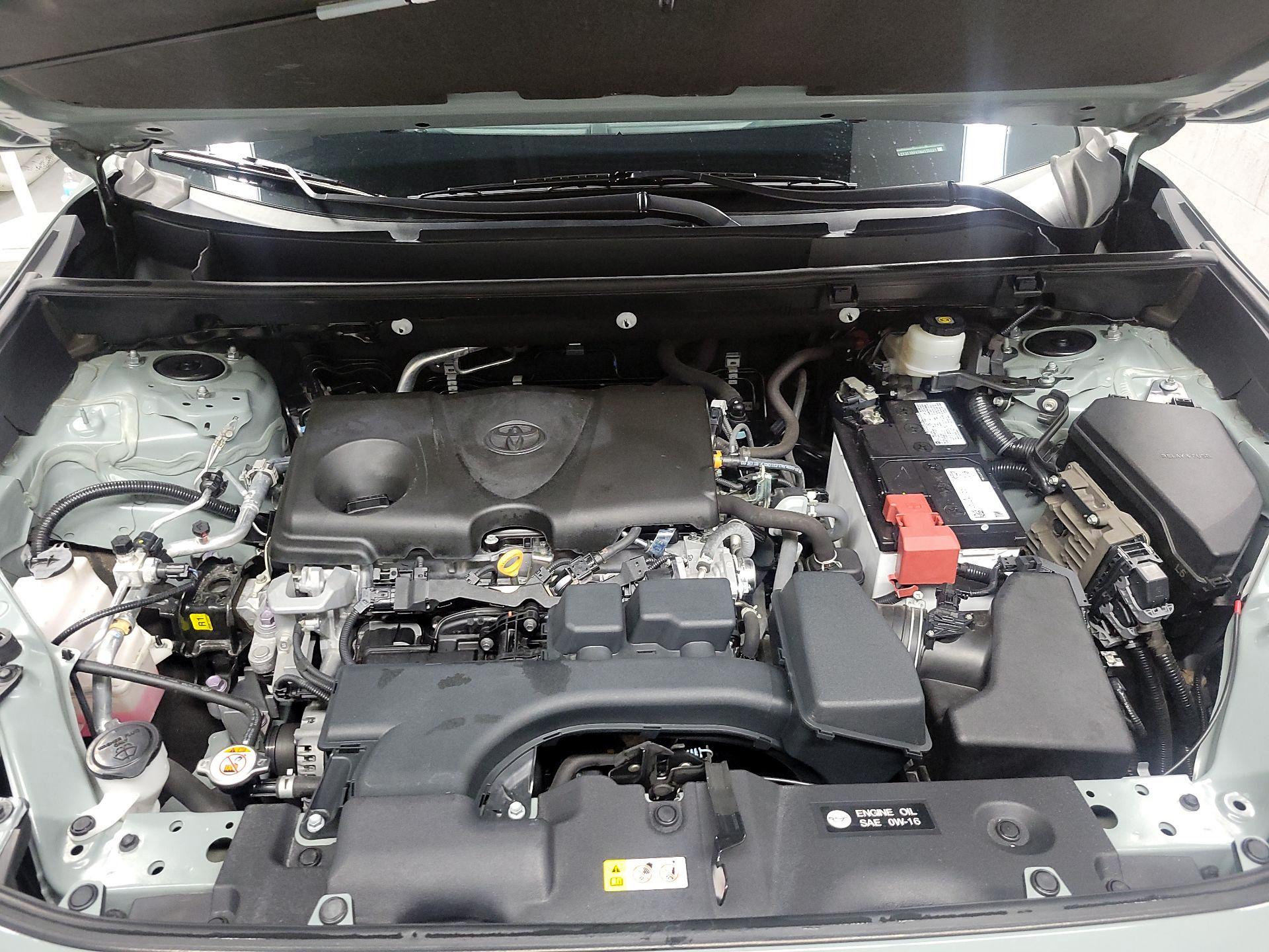 Thumbnail: 2022 Toyota RAV4 - 20