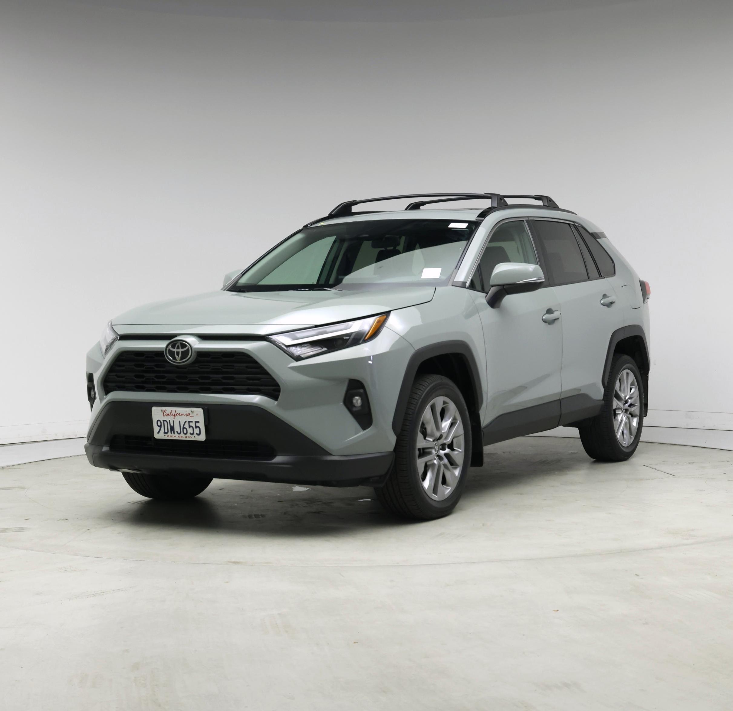 Thumbnail: 2022 Toyota RAV4 - 4