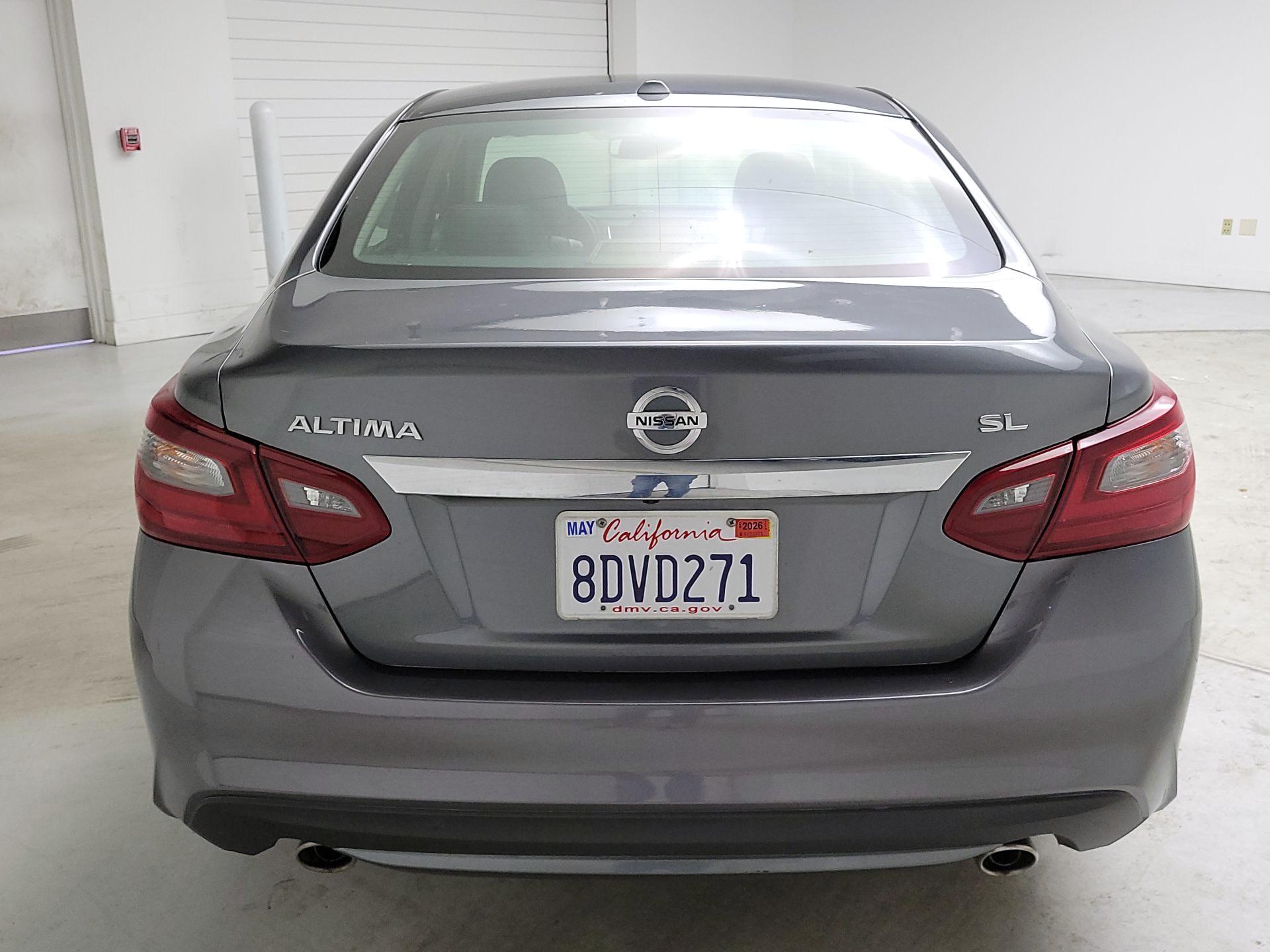 Thumbnail: 2018 Nissan Altima - 6