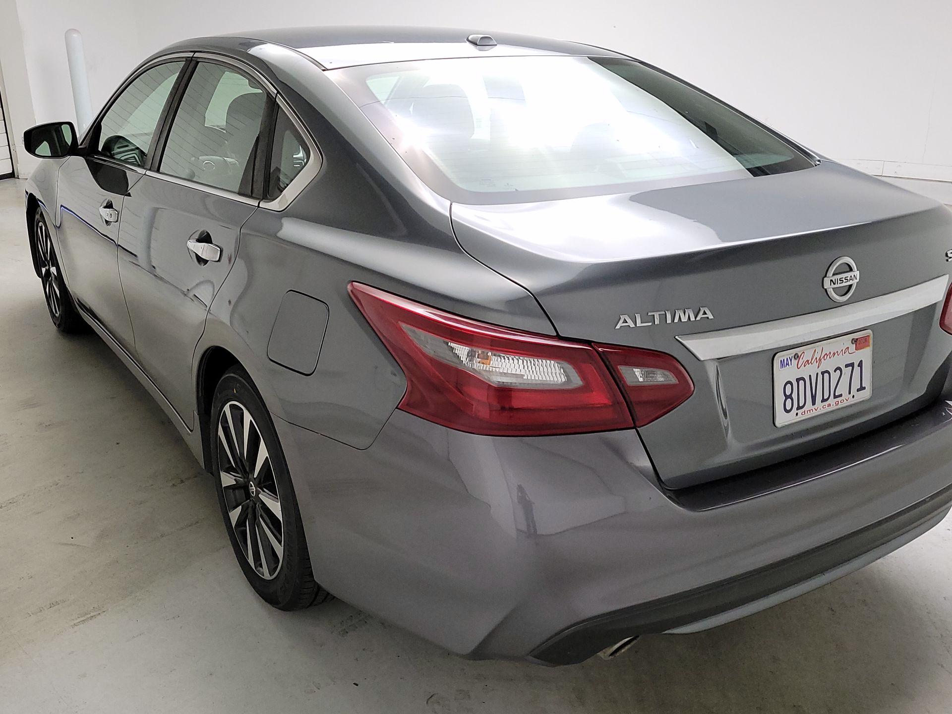 Thumbnail: 2018 Nissan Altima - 7