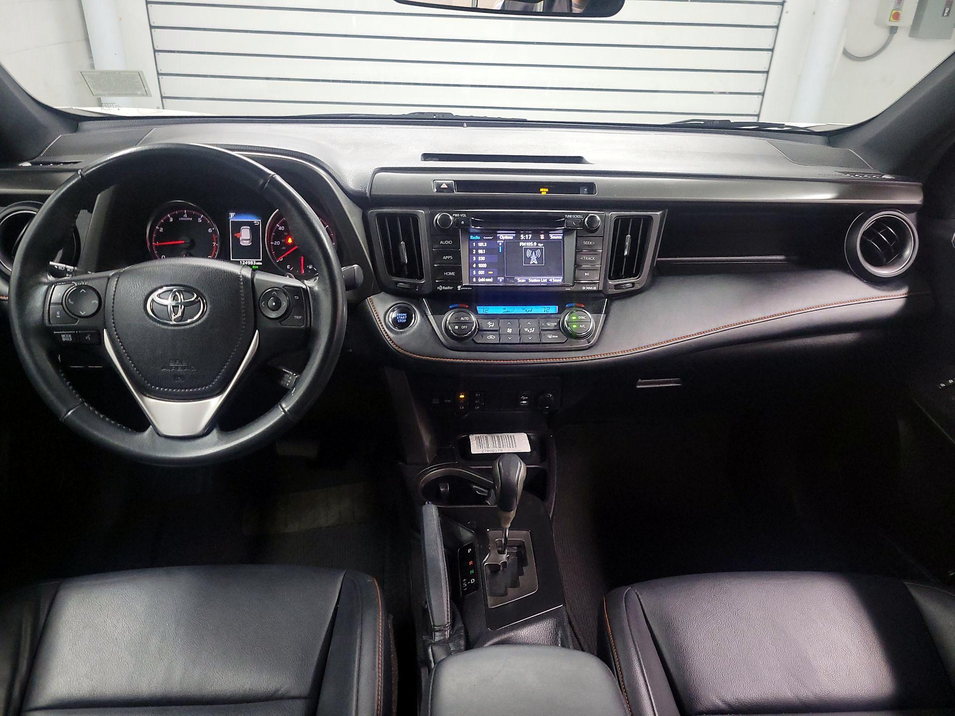 Thumbnail: 2016 Toyota RAV4 - 8