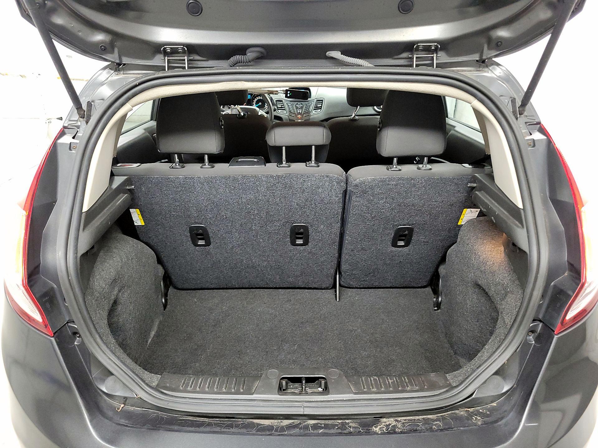 Thumbnail: 2016 Ford Fiesta - 15