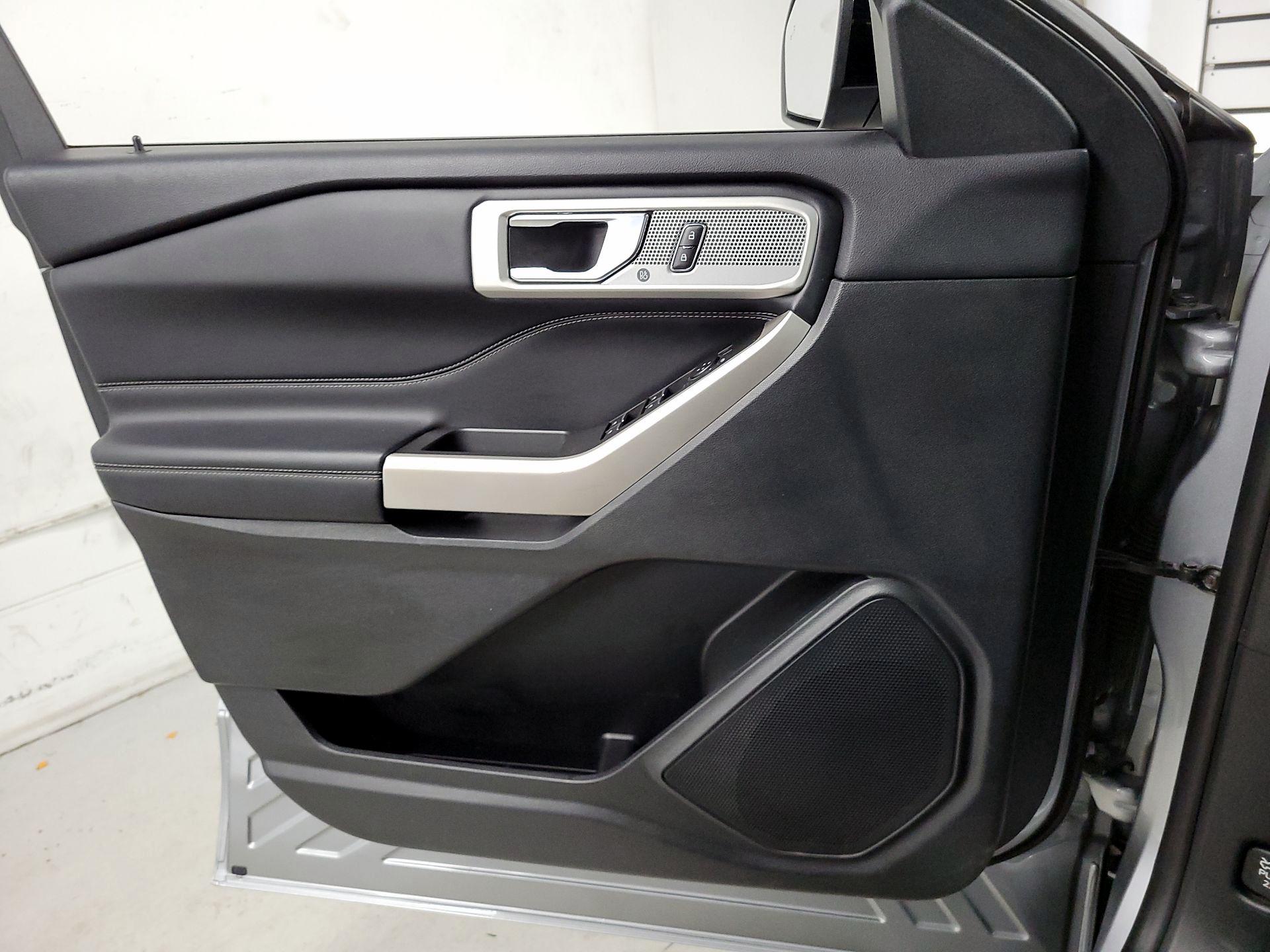 Thumbnail: 2022 Ford Explorer - 10