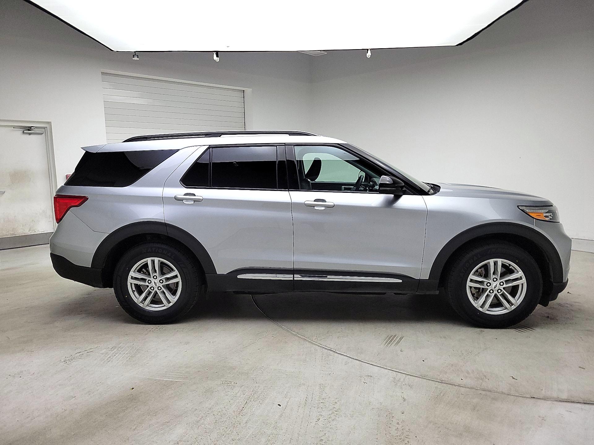 Thumbnail: 2022 Ford Explorer - 4