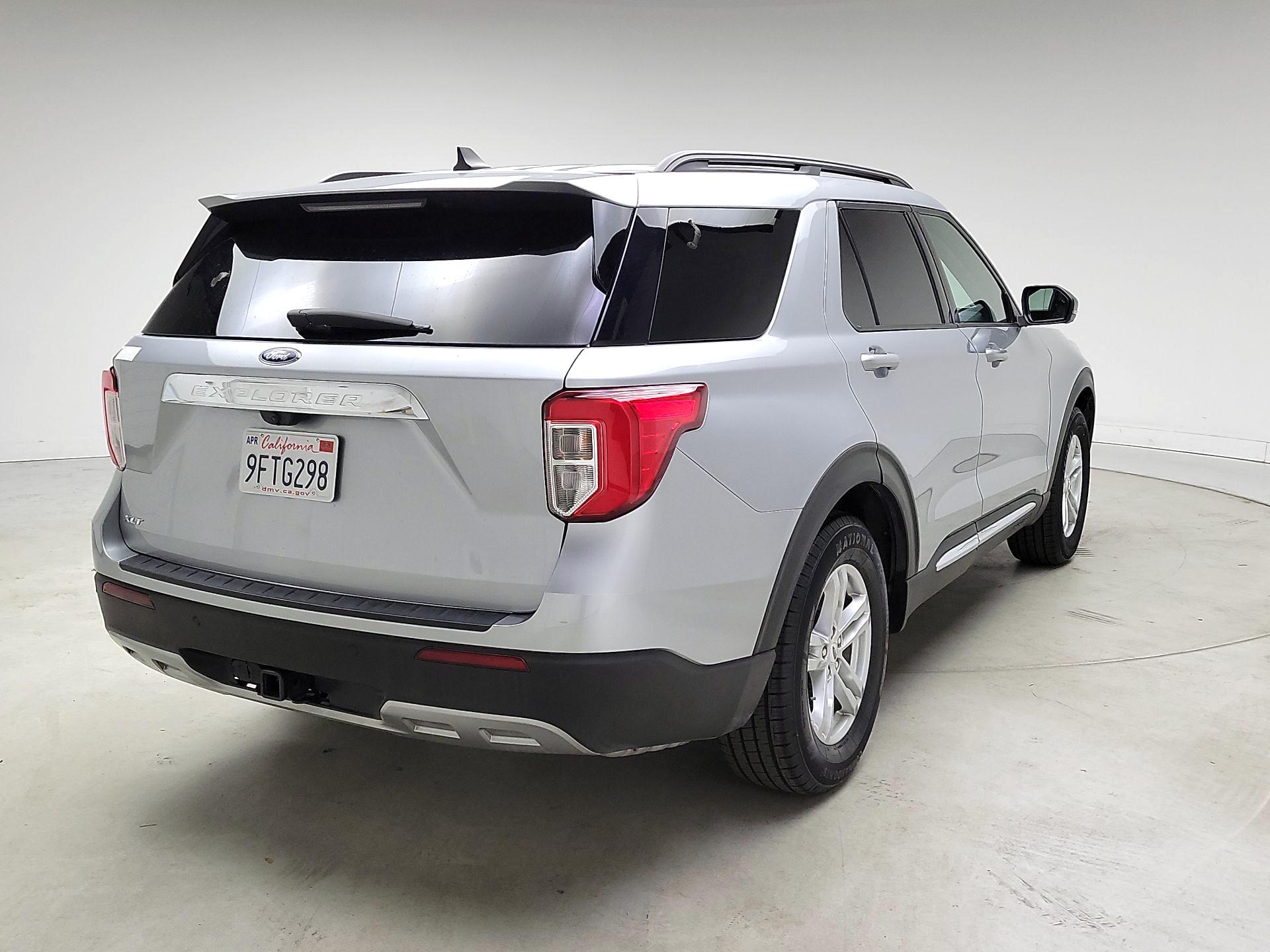 Thumbnail: 2022 Ford Explorer - 5