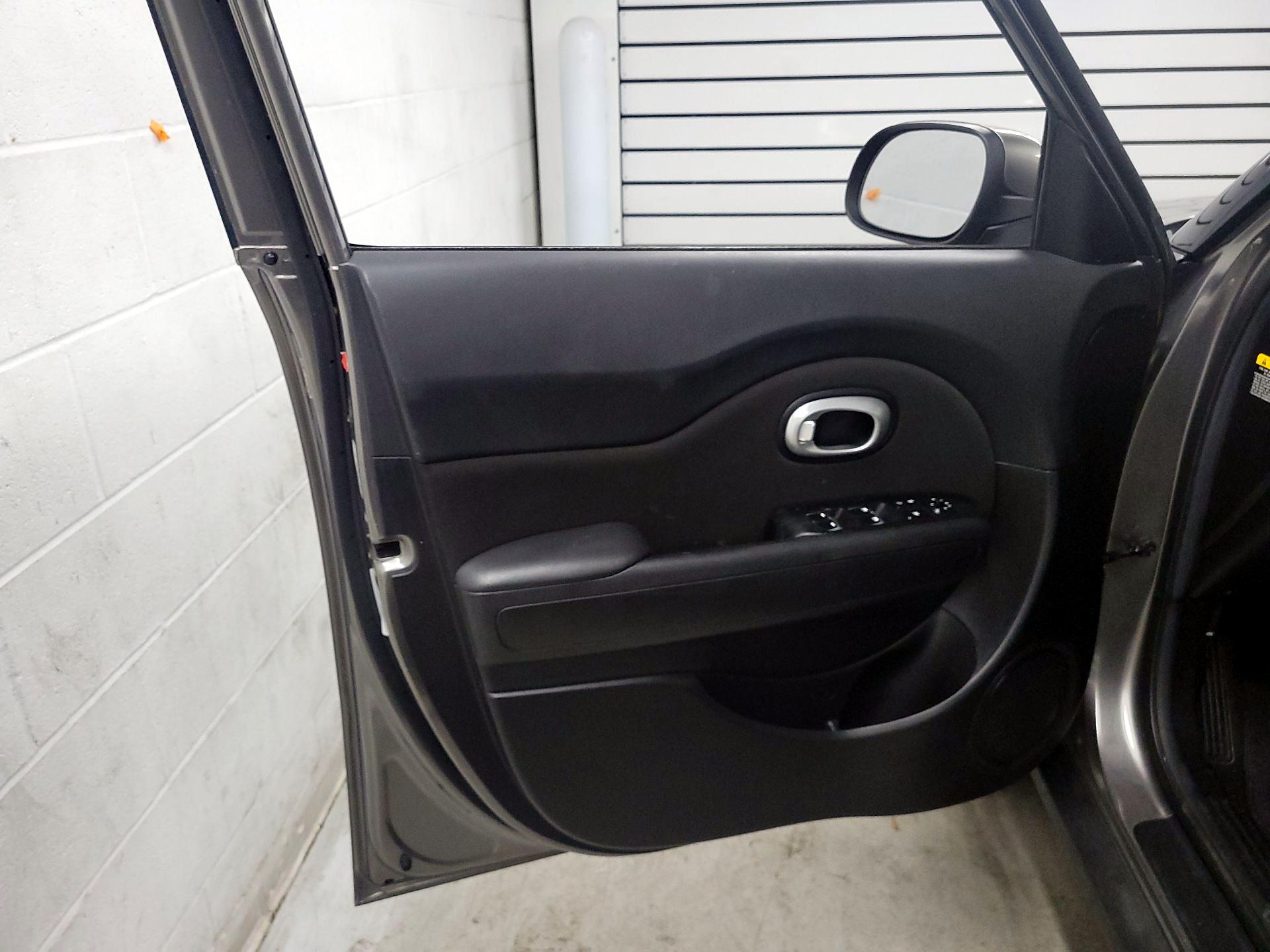 Thumbnail: 2019 Kia Soul - 12