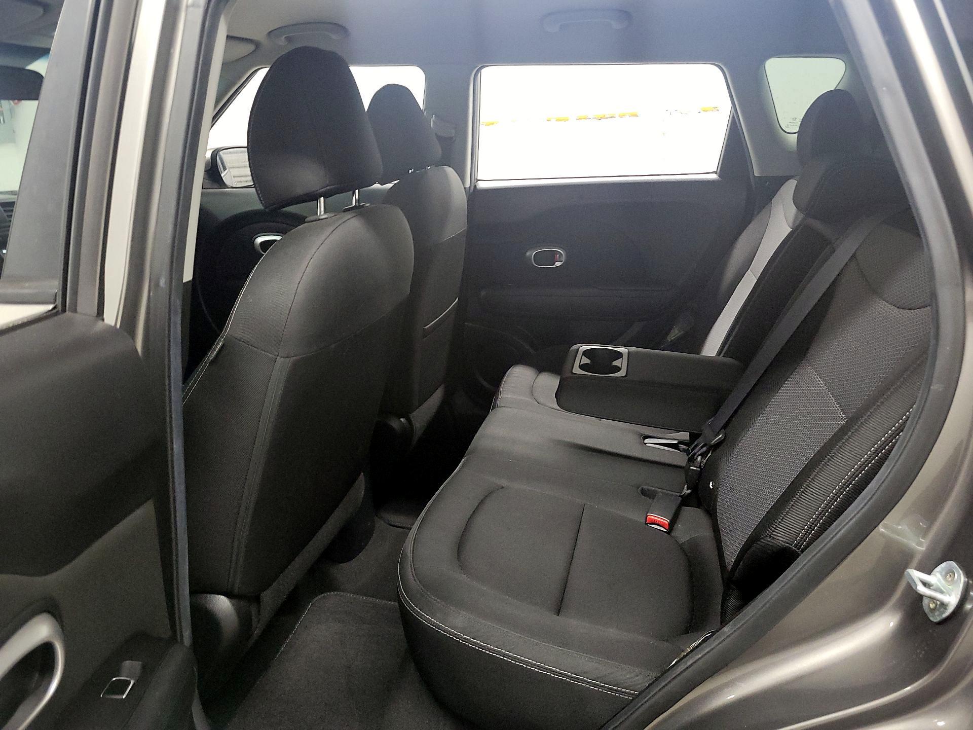 Thumbnail: 2019 Kia Soul - 18